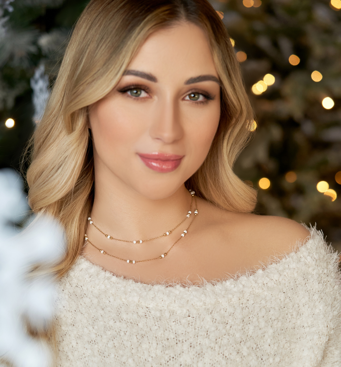 Naszyjnik z białymi kuleczkami emaliowanymi Enamel Balls - By Dziubeka