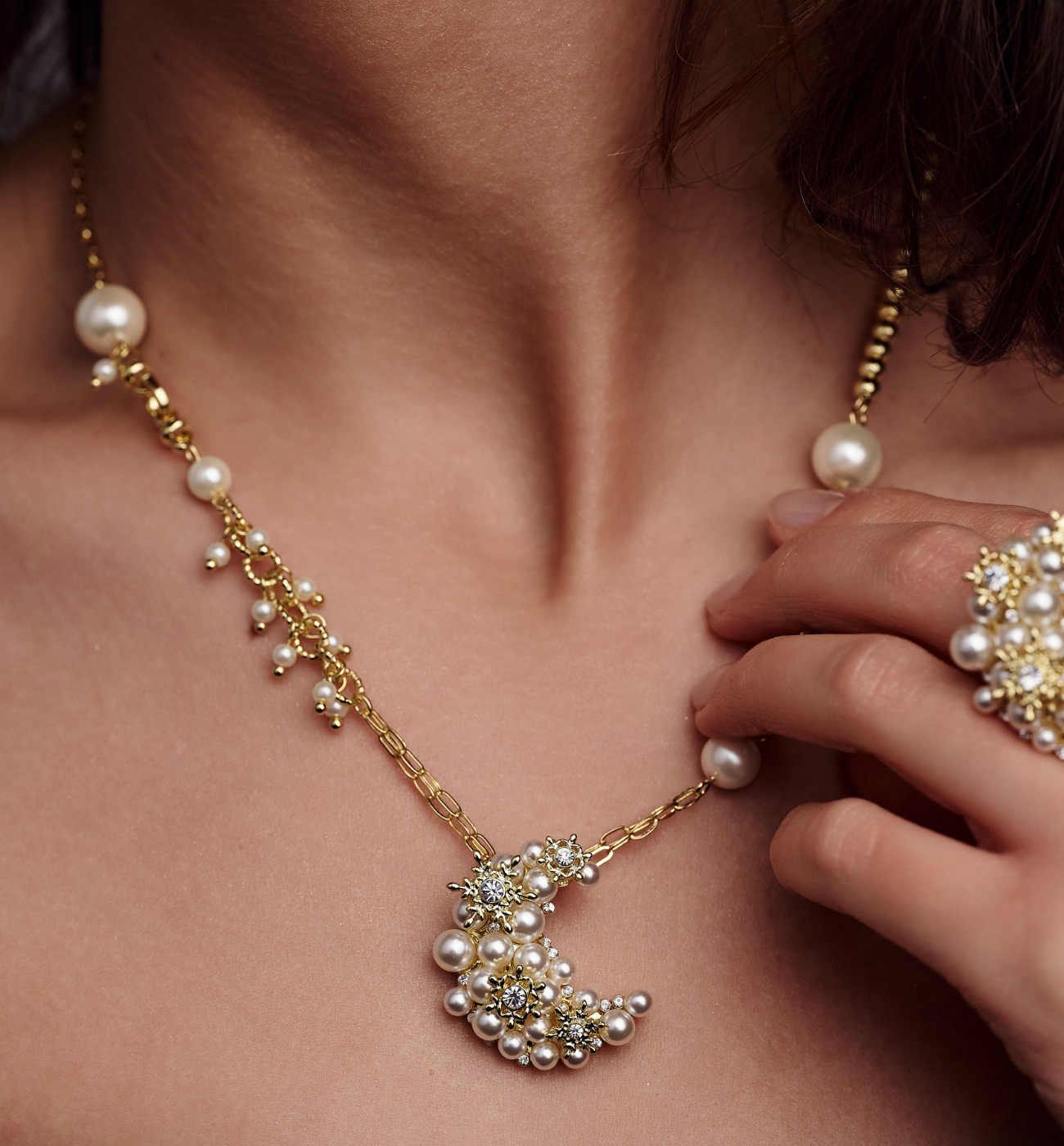 Naszyjnik z perłami i księżycem - By Dziubeka