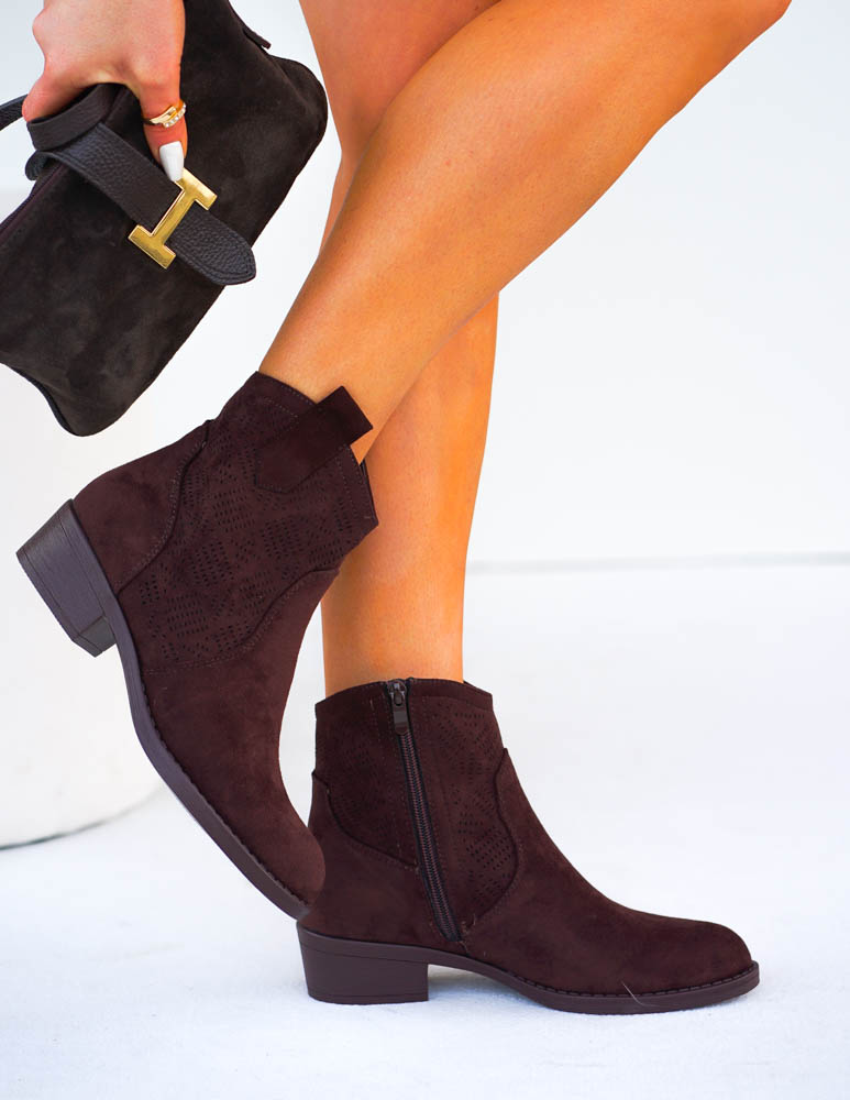 Czekoladowe Ażurowe Zamszowe Botki Szyblety Vanessa