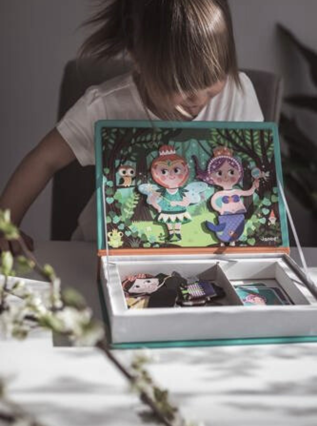 Magnetyczna układanka Świat baśni Magnetibook 3-8 lat JANOD