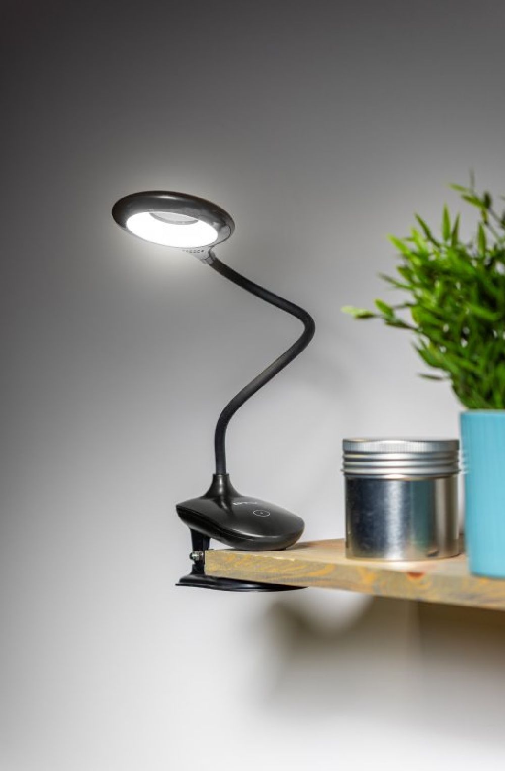 GTV lampa biurkowa 1x4 W czarna LB-RIN4W-10-DEC