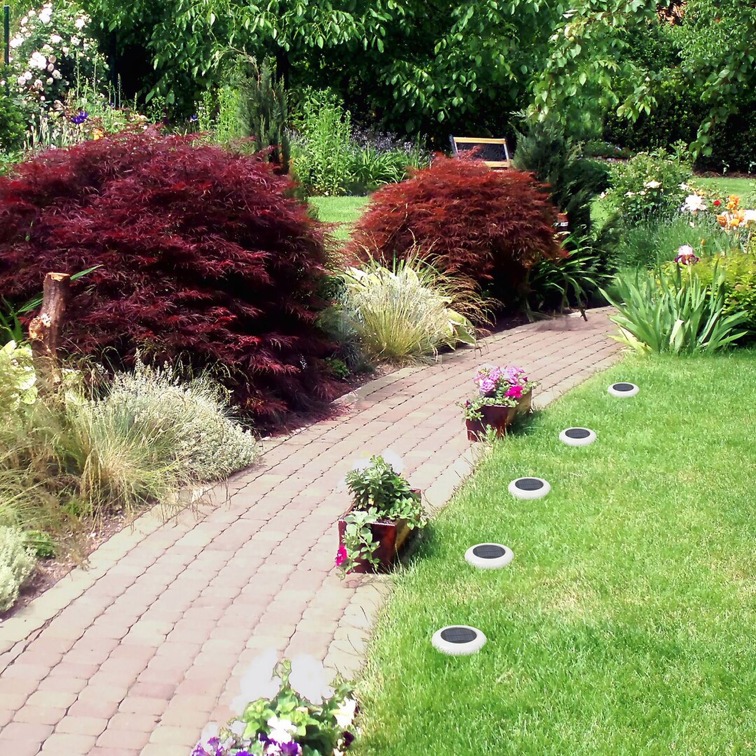 Rabalux Haiti lampa solarna stojąca 1x0,6 W czarny 7069