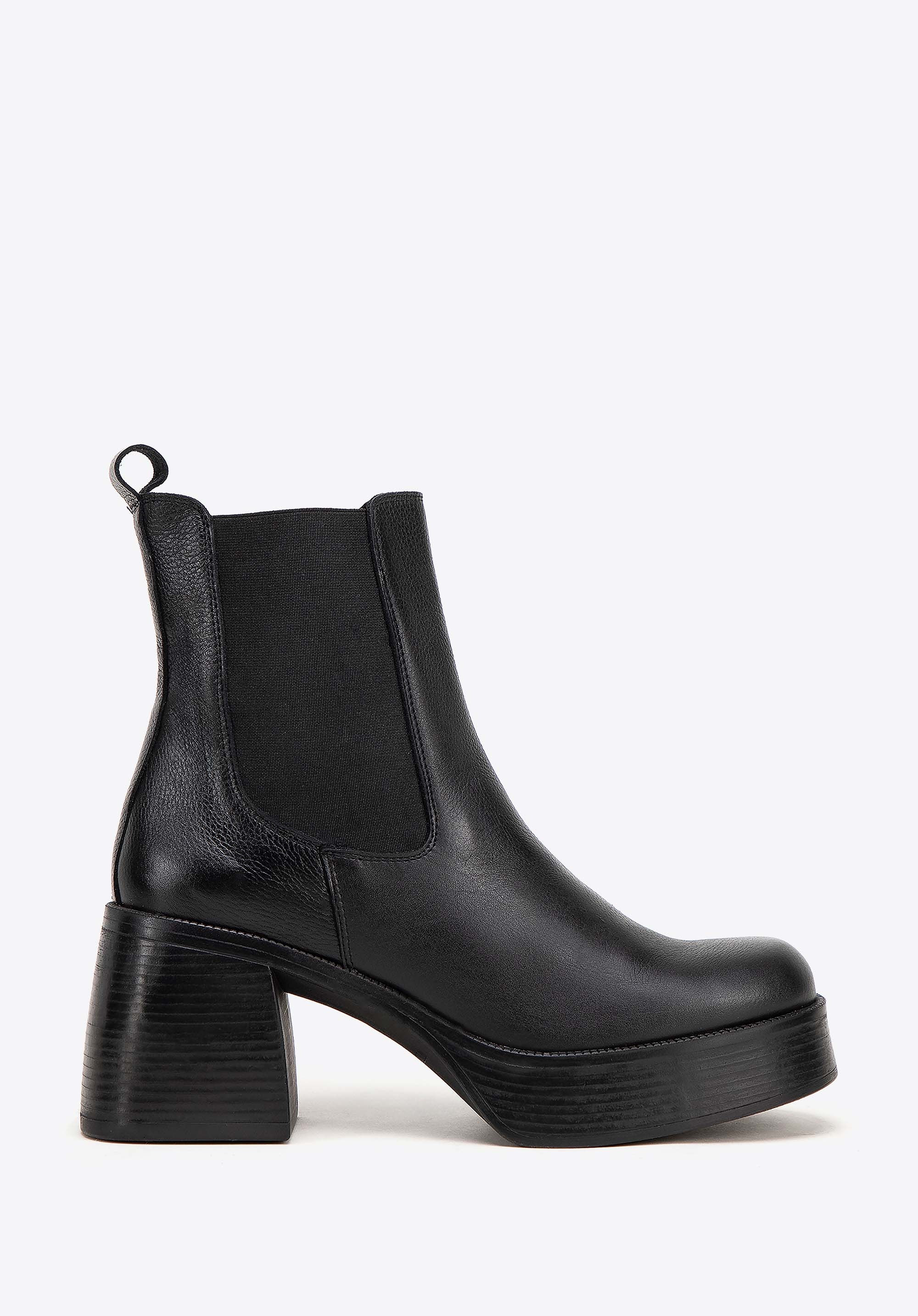 Damskie sztyblety skórzane na słupku czarne