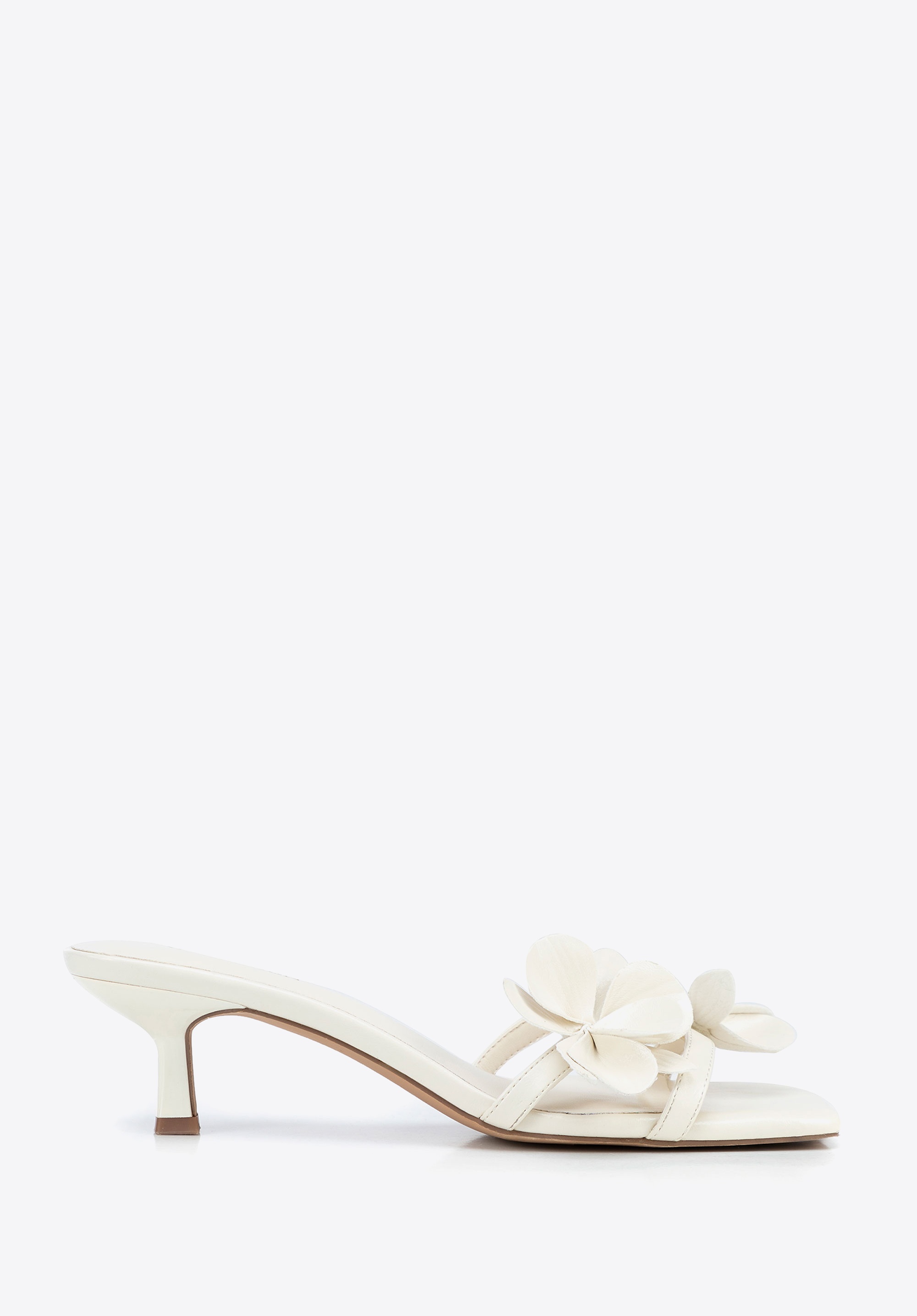 Damskie klapki z ekoskóry na szpilce kremowe