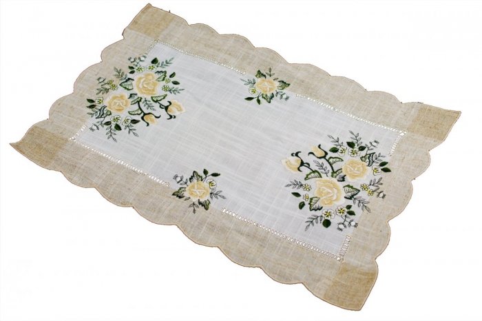 Obrus 35x50 wz. 1654/E Kolor: lniany beżowe róże