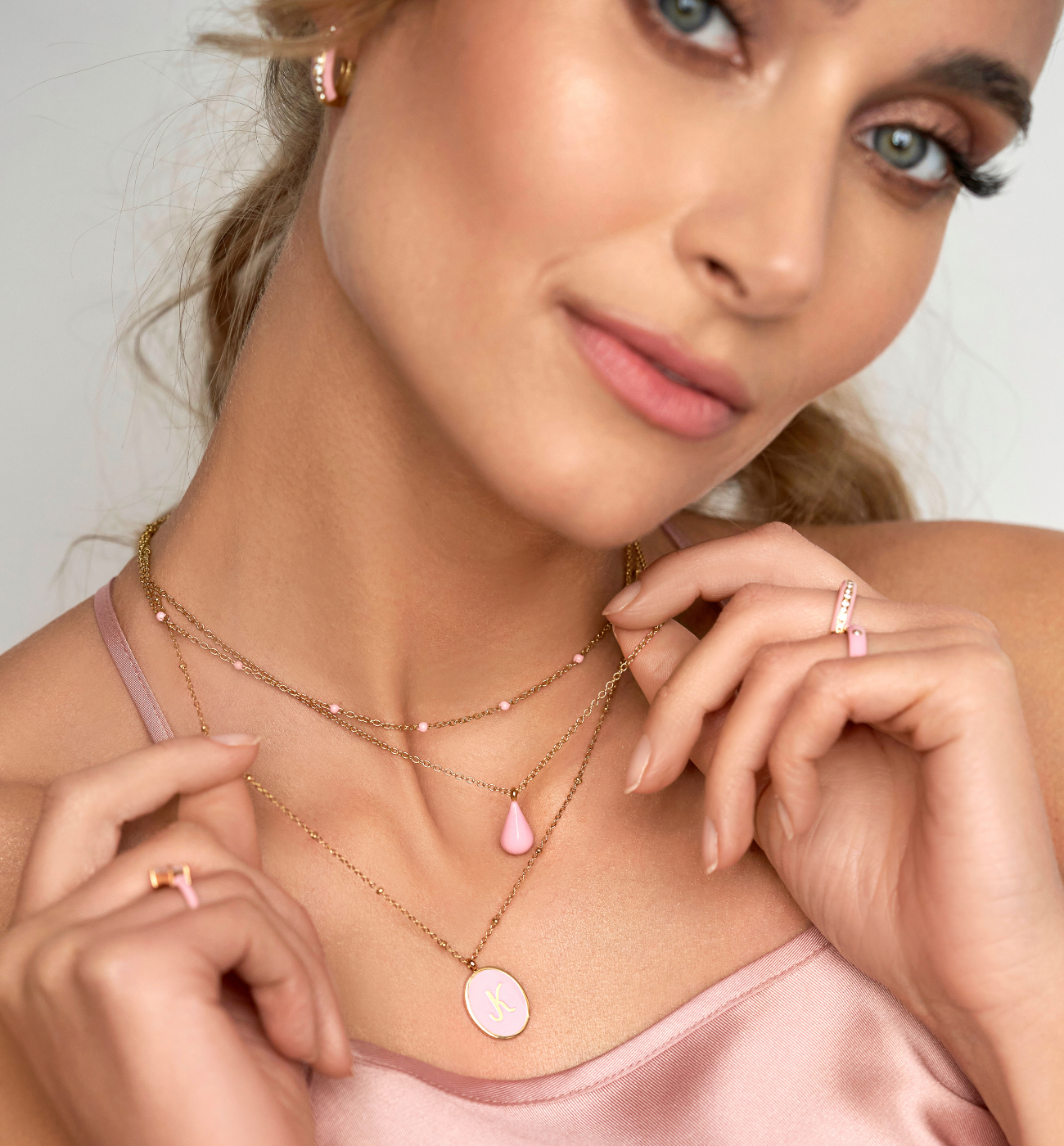 Naszyjnik różowy z łezką emaliowaną Enamel Drop NSA0519