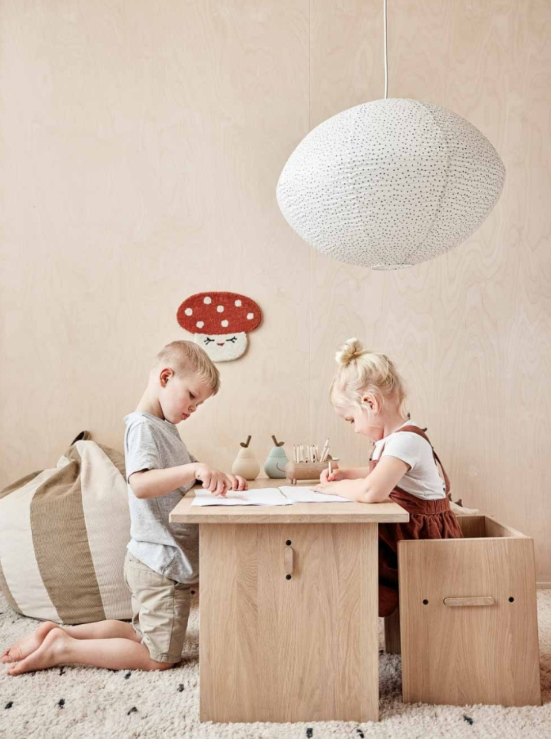 Papierowy abażur Mojo Offwhite/Black - duży OYOY Living