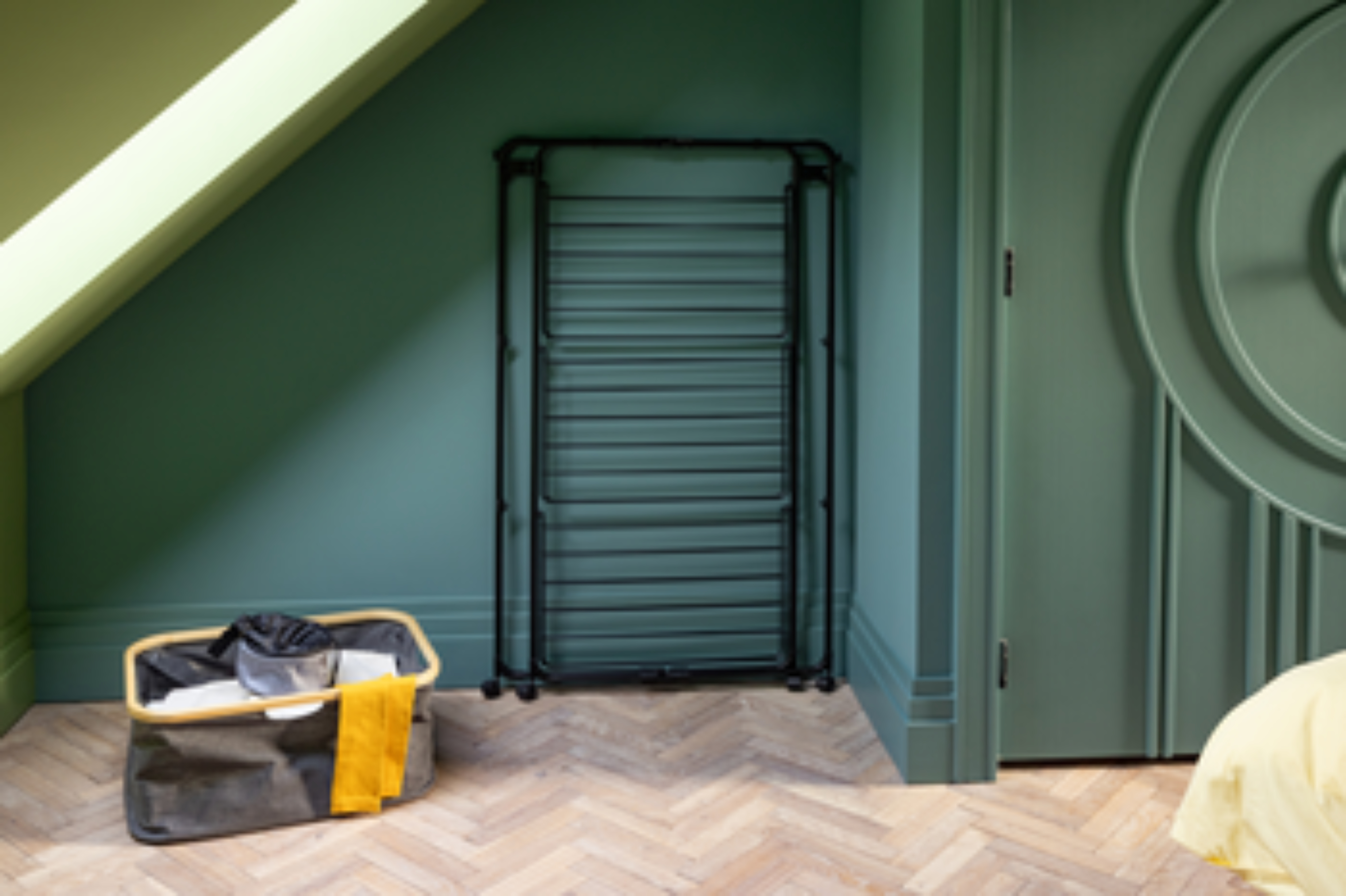 Brabantia HangOn suszarka na pranie Tower stojąca czarna 303982