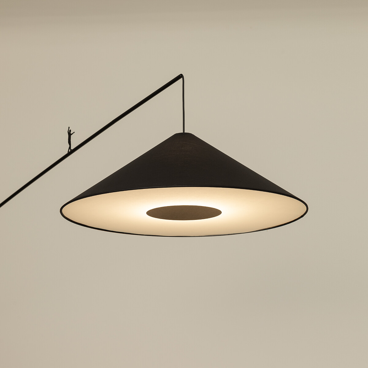 Nowodvorski Lighting Poise lampa stojąca 1x25 W czarna 11768
