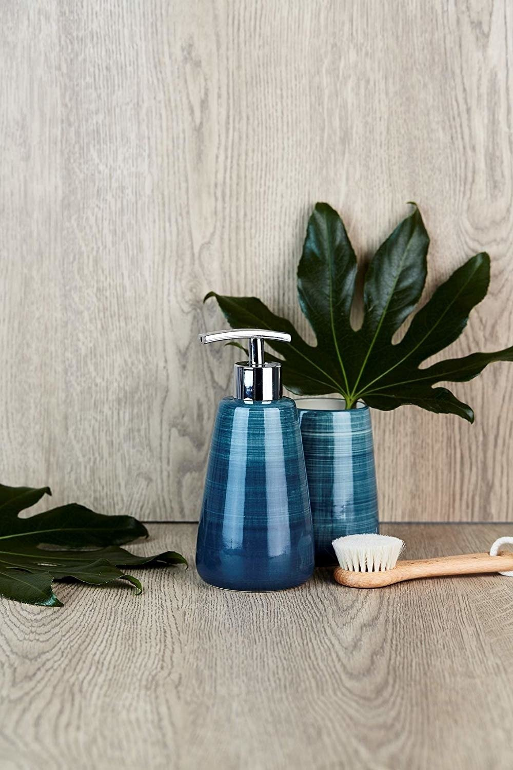 Wenko Pottery Petrol dozownik do mydła 300 ml niebieski 22647100 - Wysyłka w 24h