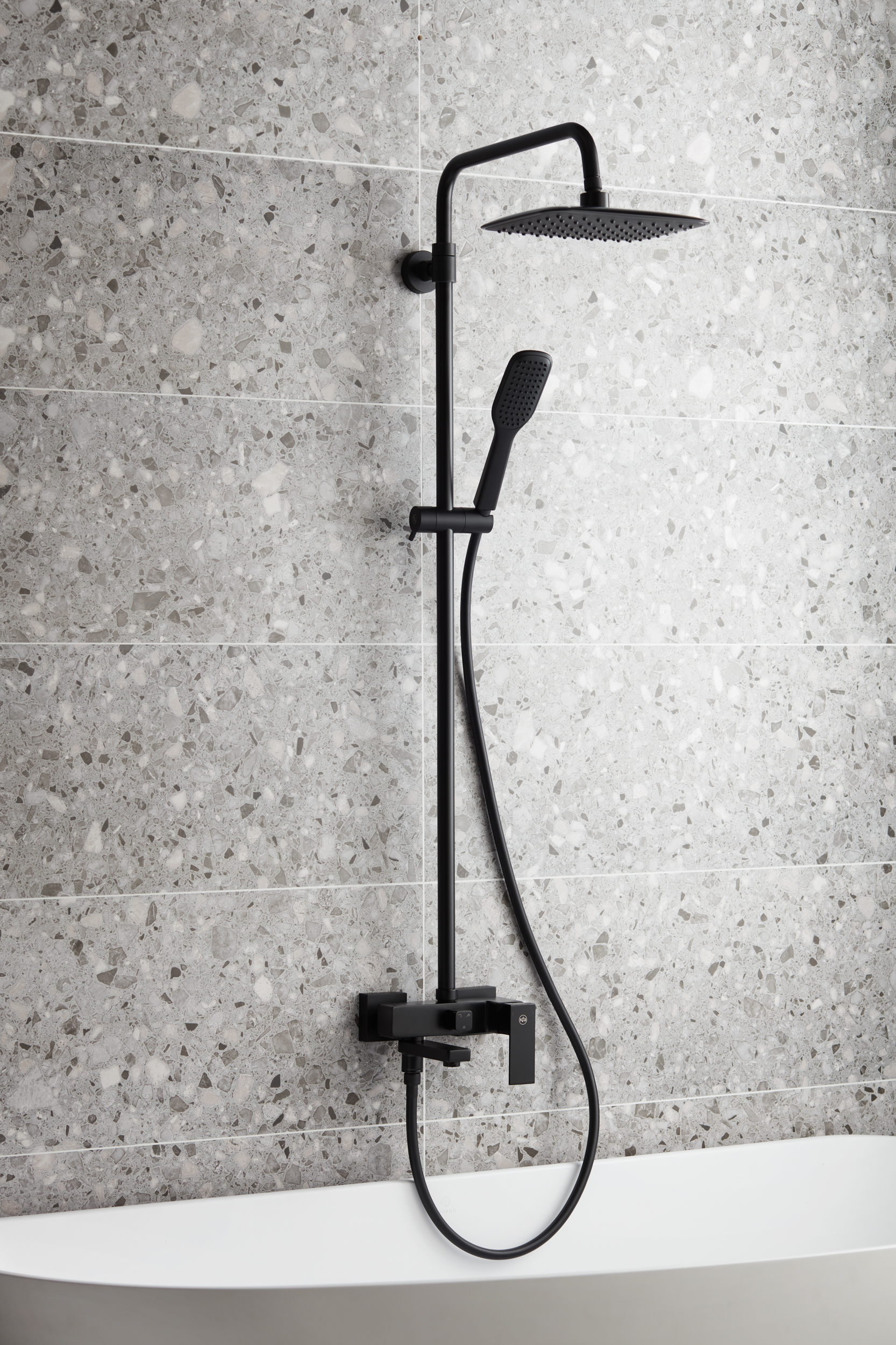 KFA Armatura Logon Black zestaw wannowo-prysznicowy ścienny z deszczownicą czarny 5136-915-81 - Wysyłka w 24h