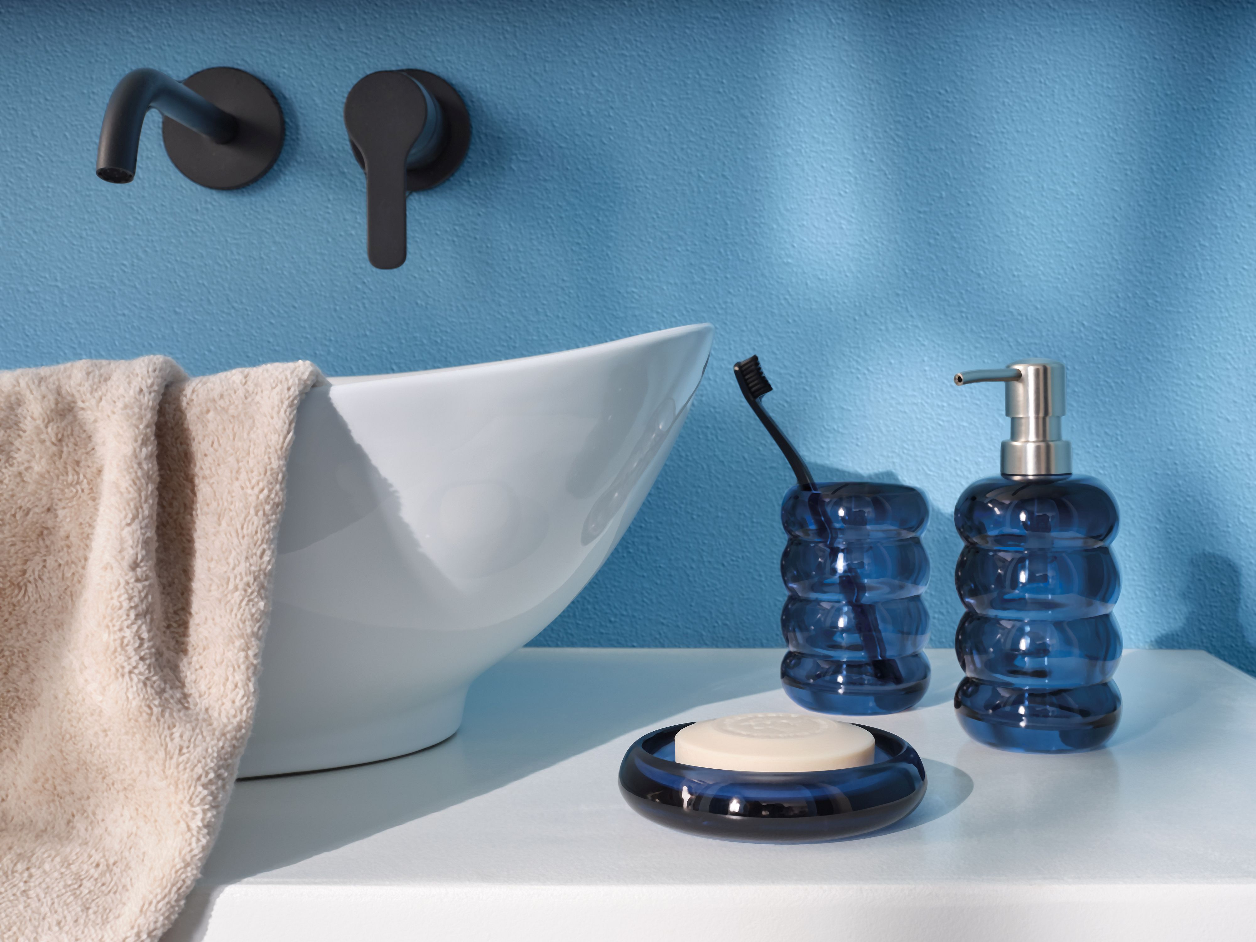 Kleine Wolke Verro dozownik do mydła 320 ml szkło-niebieski 8691750854 - Wysyłka w 24h