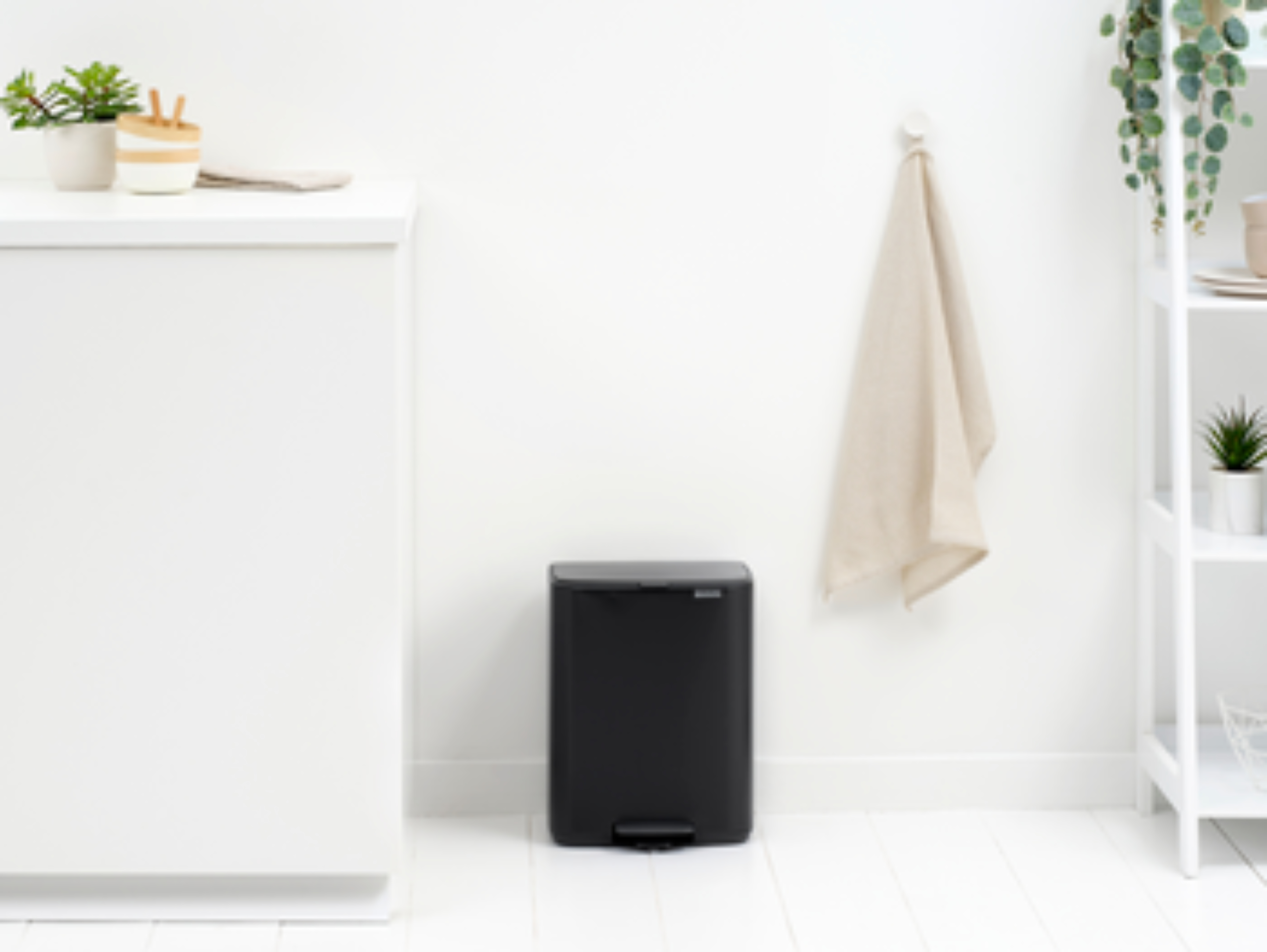 Brabantia Bo kosz na śmieci 12 l czarny 238000