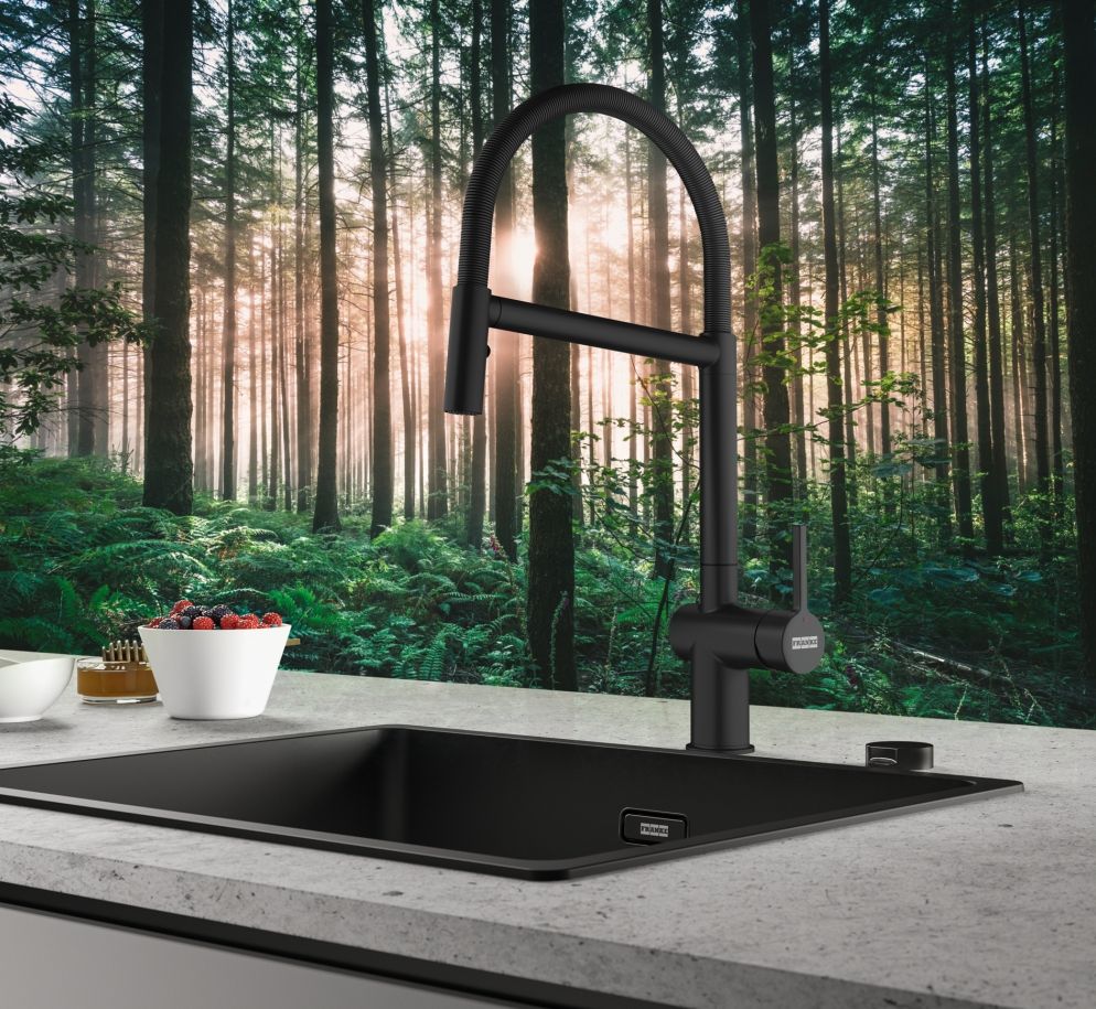 Franke Active Semi Pro Spray bateria kuchenna stojąca czarna 115.0653.409