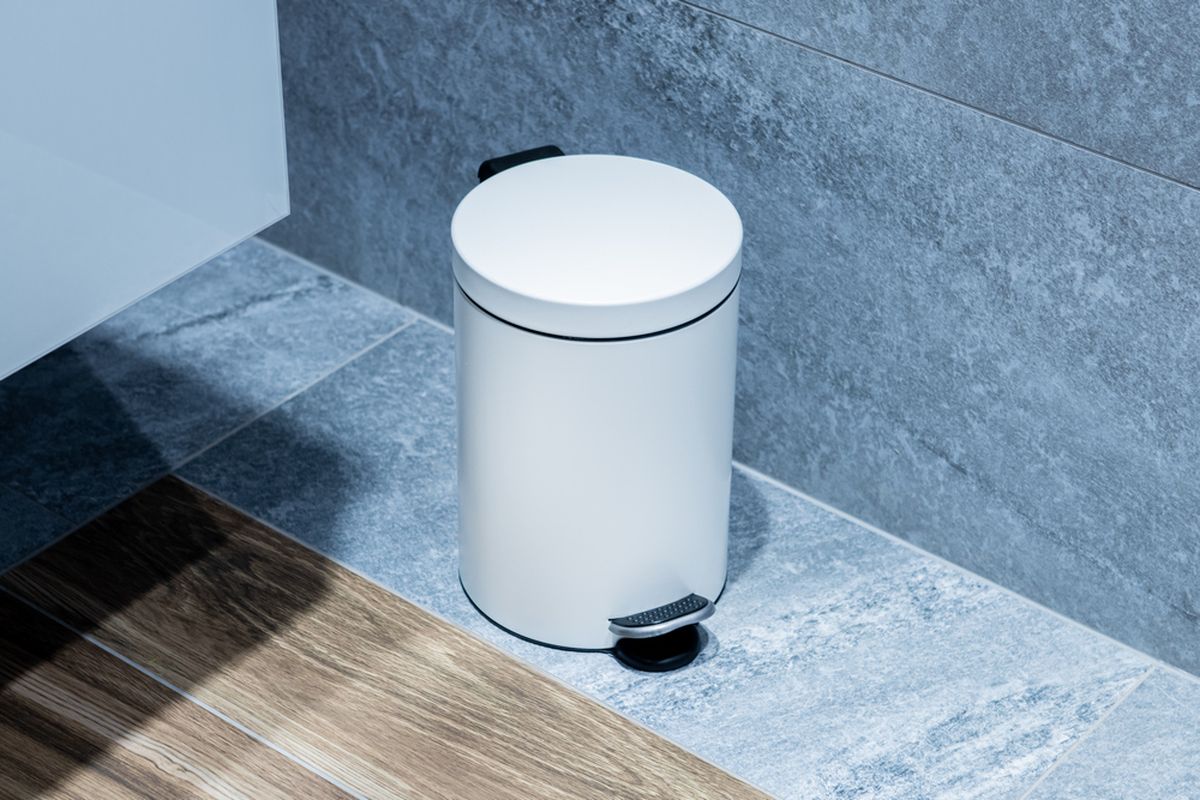 AWD Interior kosz na śmieci 3 l z pedałem biały AWD02031784