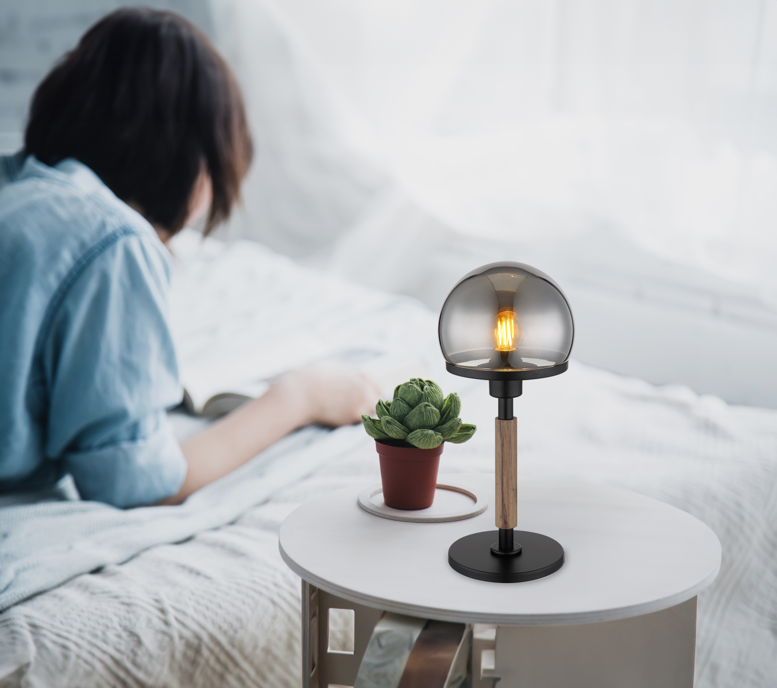 Globo Lighting Haku lampa stołowa 1x40 W czarna-przydymiona-drewno 21954S