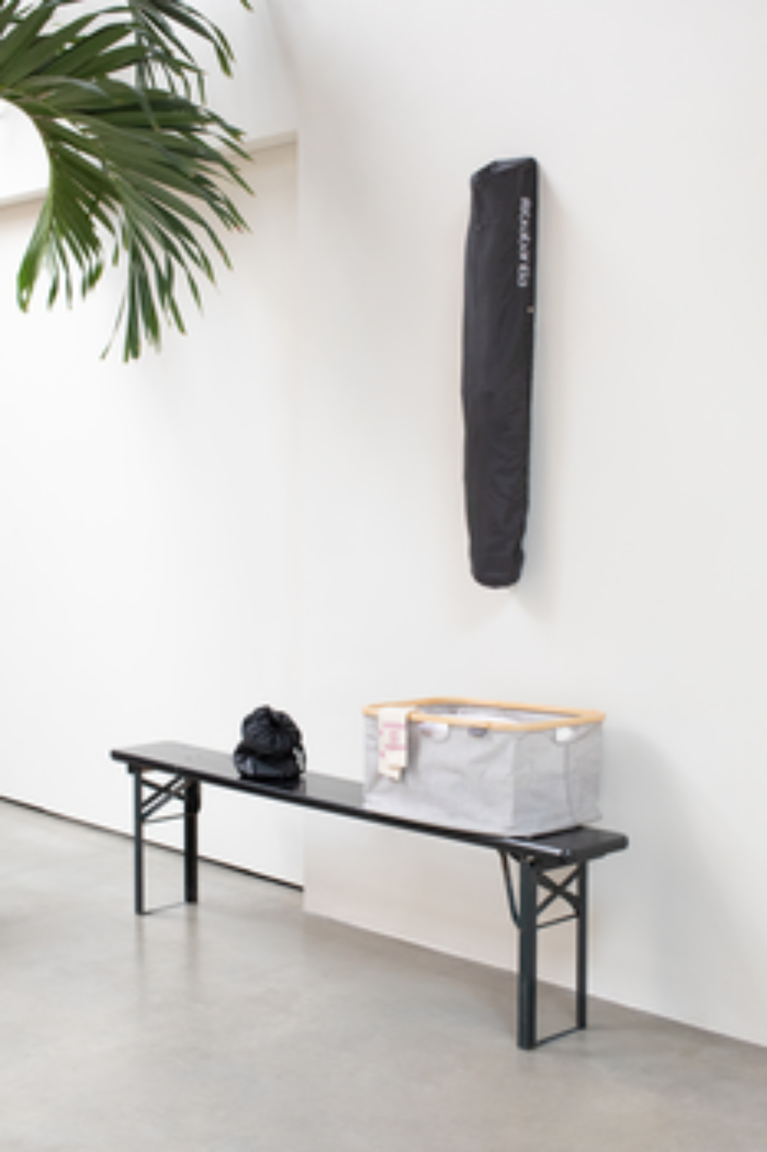 Brabantia WallFix suszarka na pranie ścienna + stalowa obudowa 475924