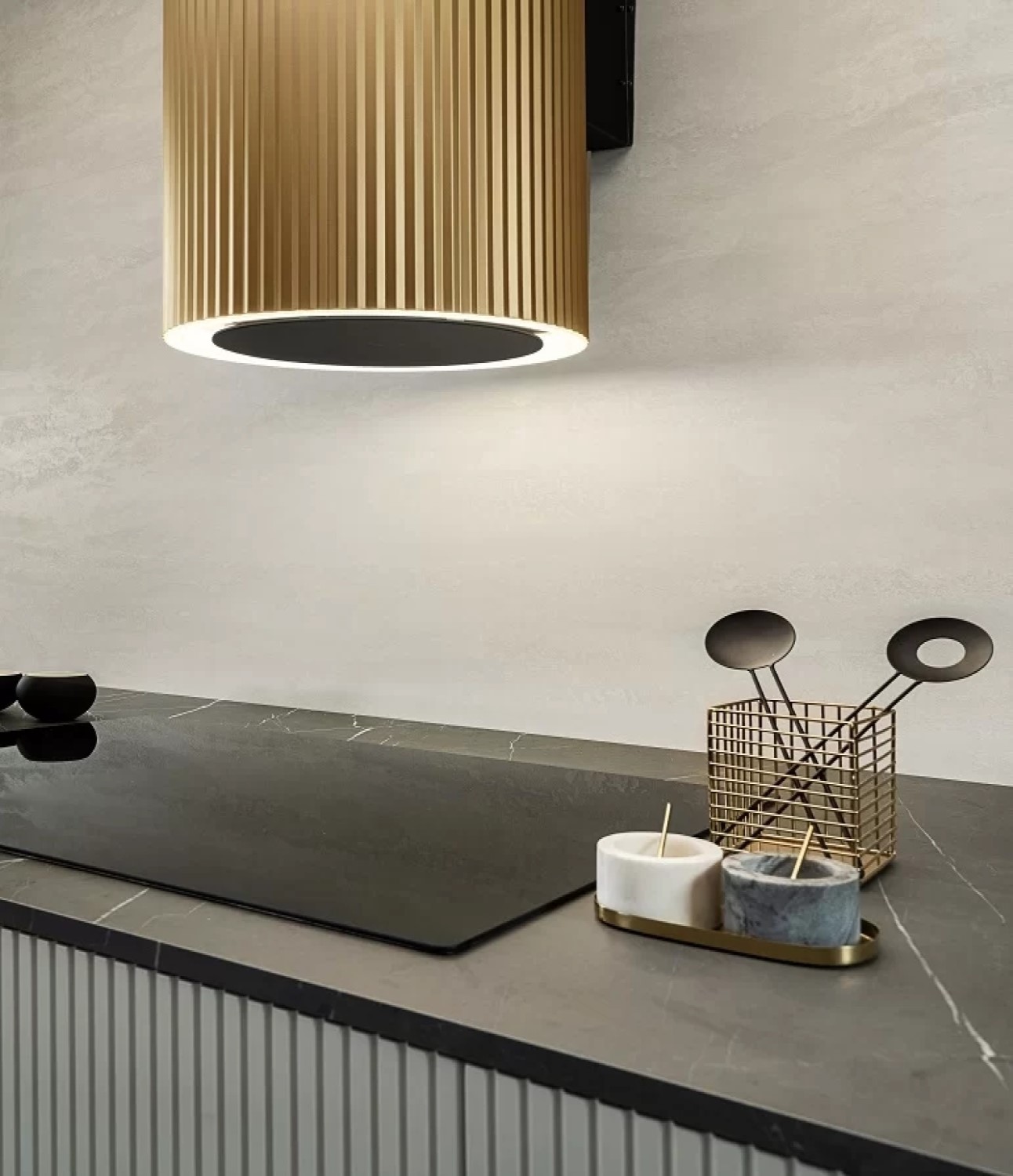 Ciarko Design Monogram okap kuchenny 38 cm ścienny złoty CDP3802Z