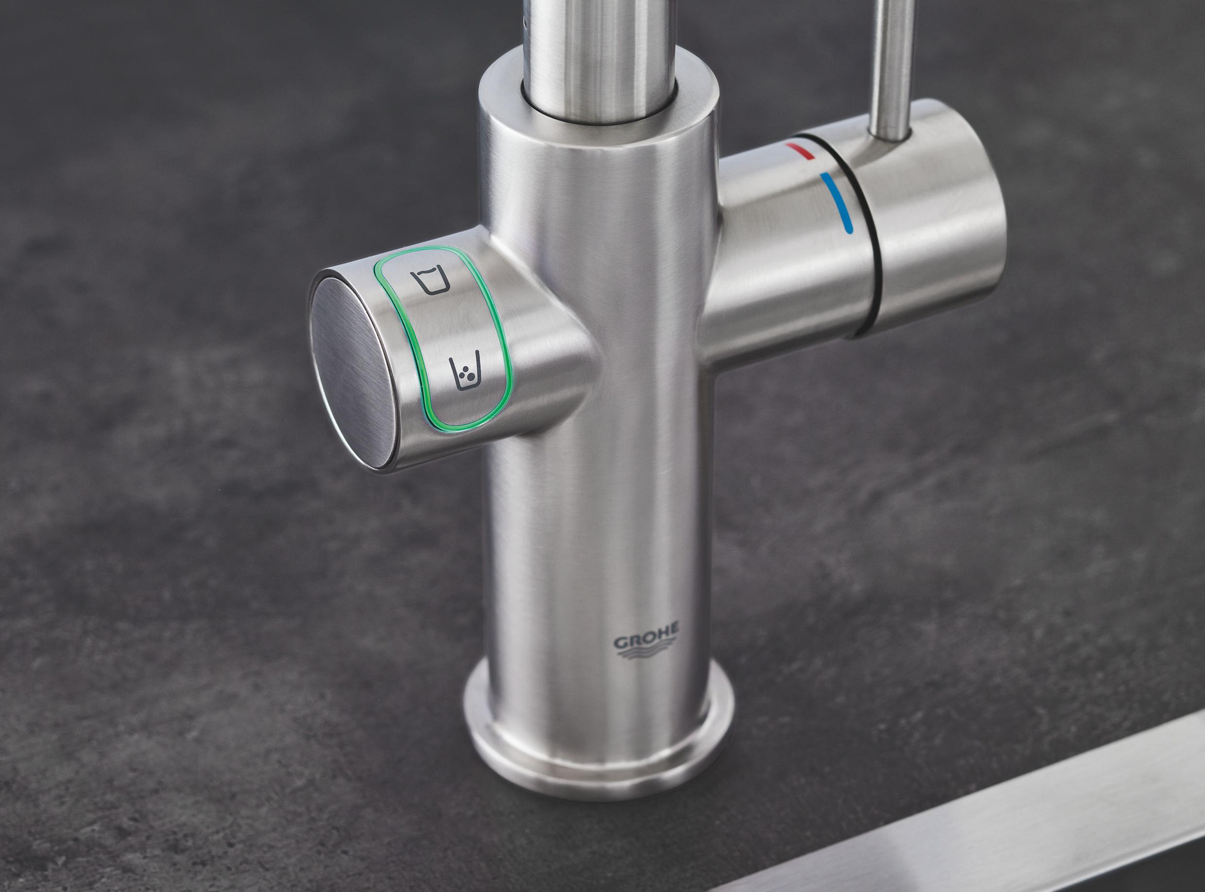 Grohe Blue bateria kuchenna z filtrem stojąca SuperSteel 31455DC1