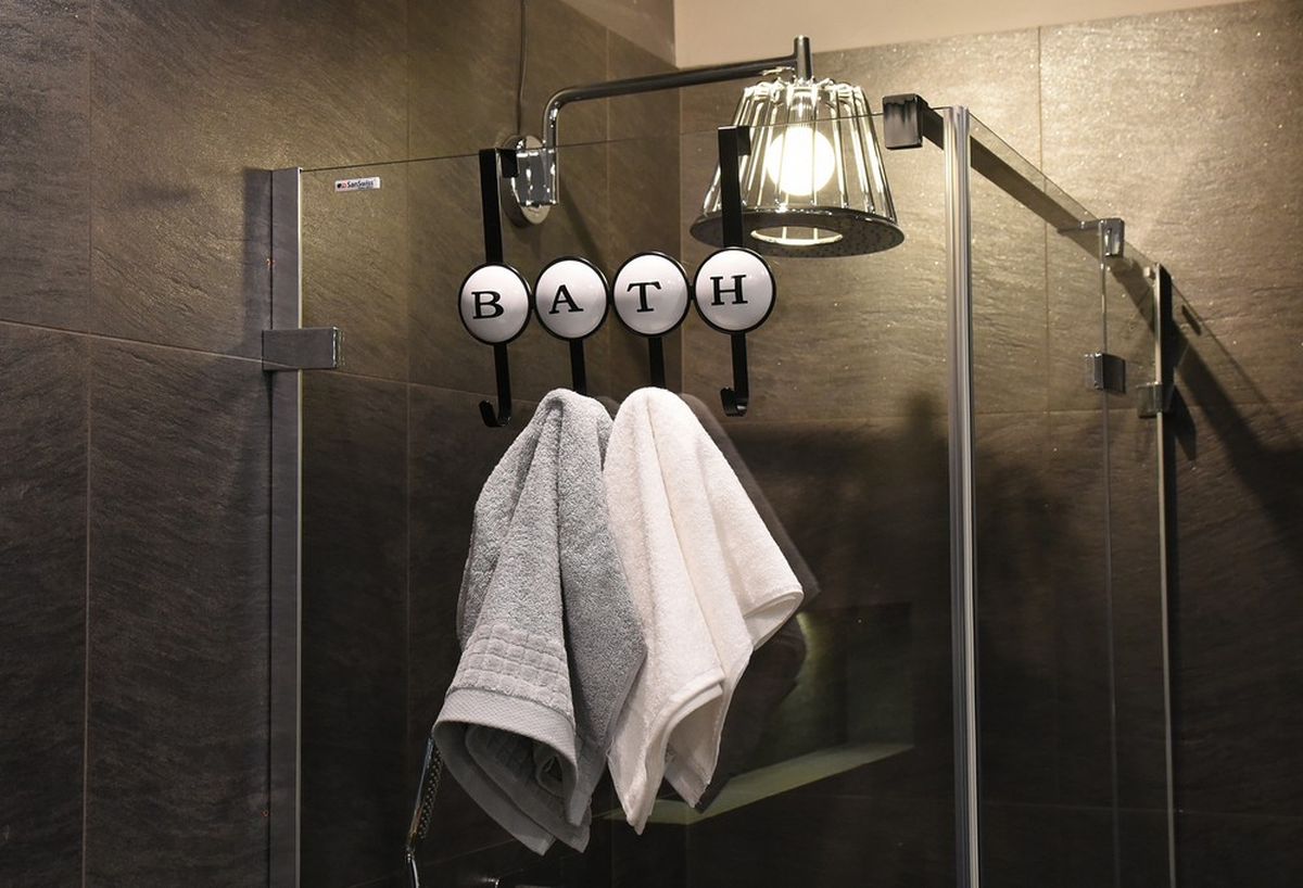 AWD Interior wieszak na ręcznik biały/czarny AWD02091482