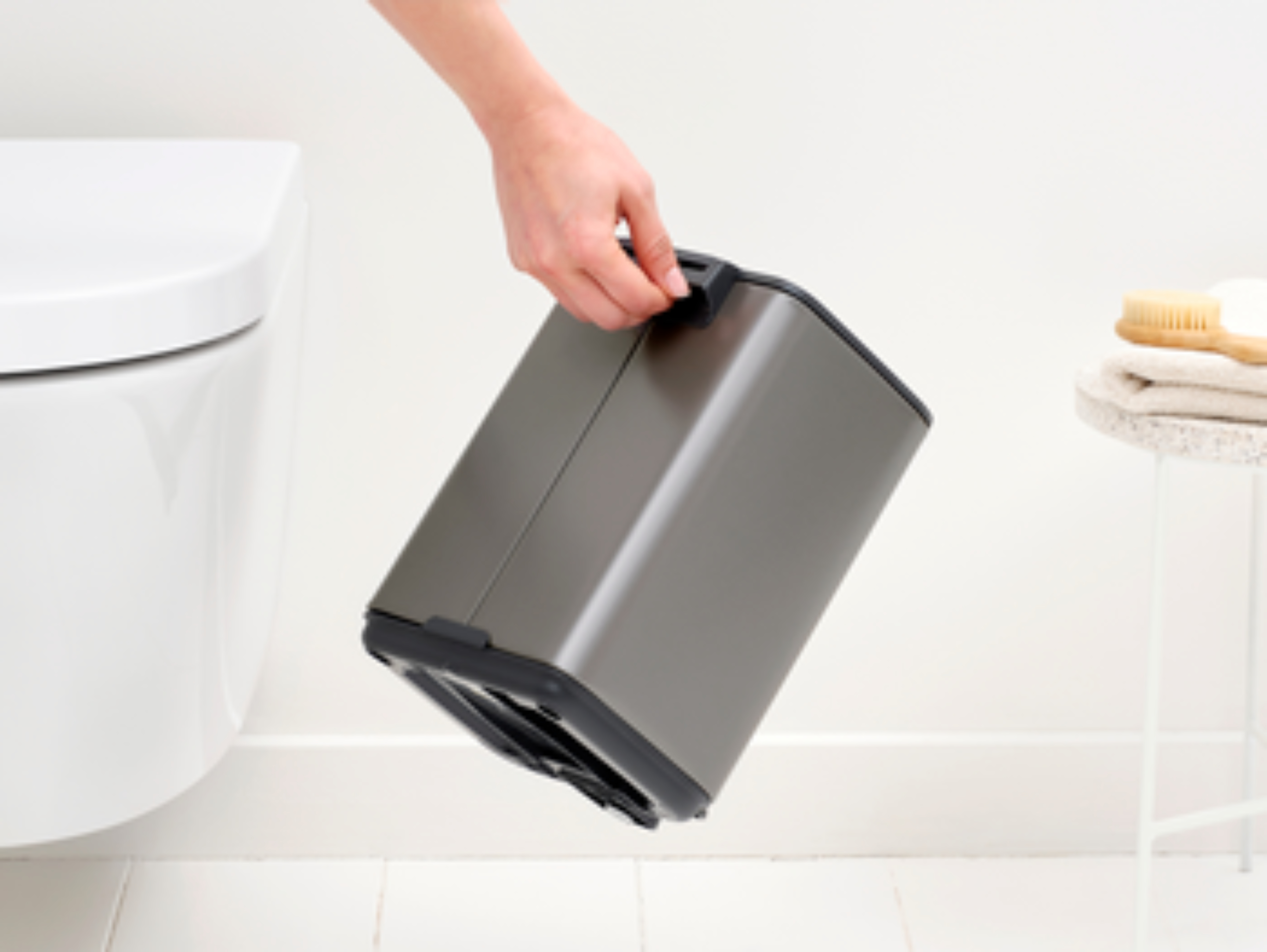 Brabantia Bo kosz na śmieci 4 l platinum 237881