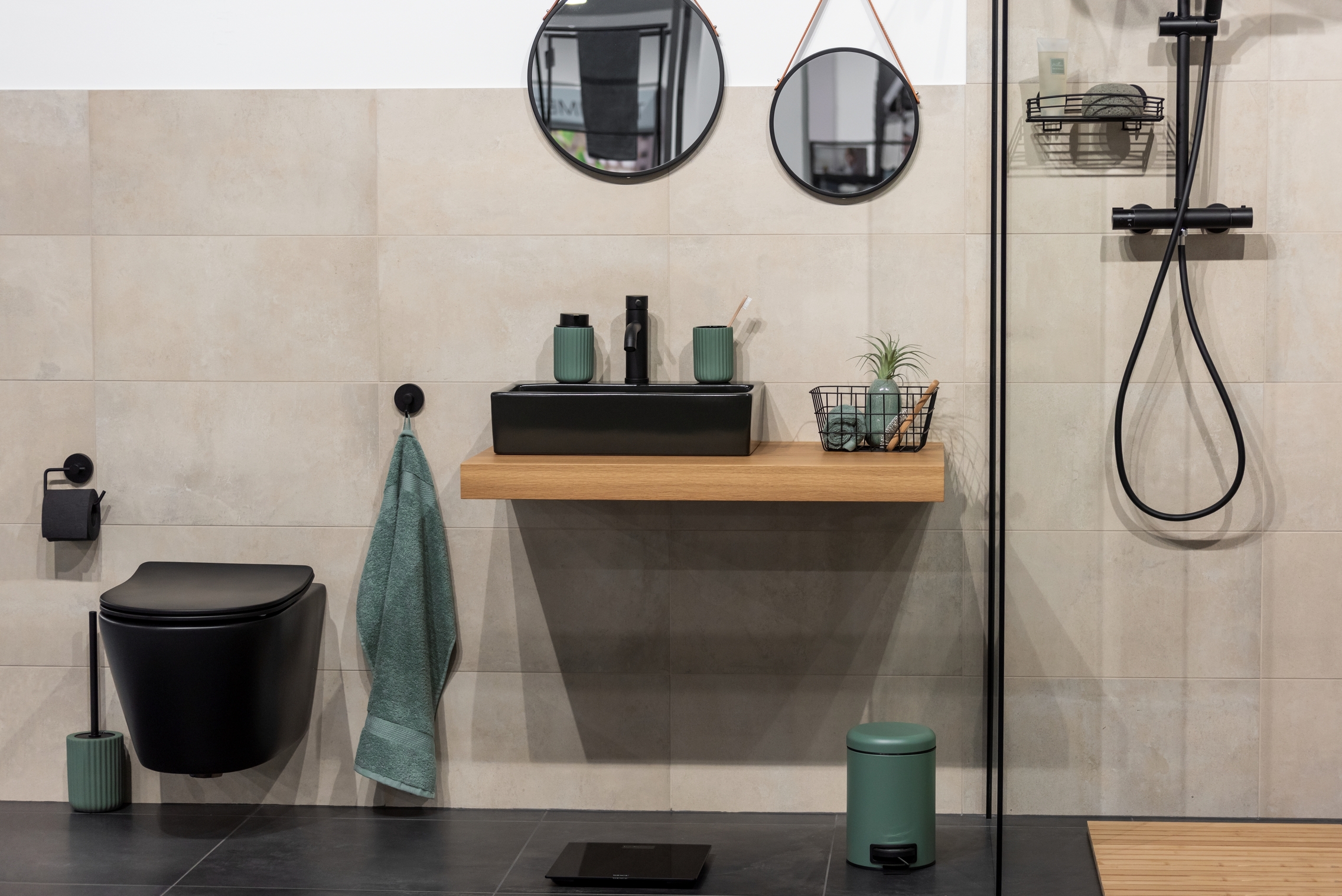 Wenko Belluno dozownik do mydła 300 ml zielony 24807100