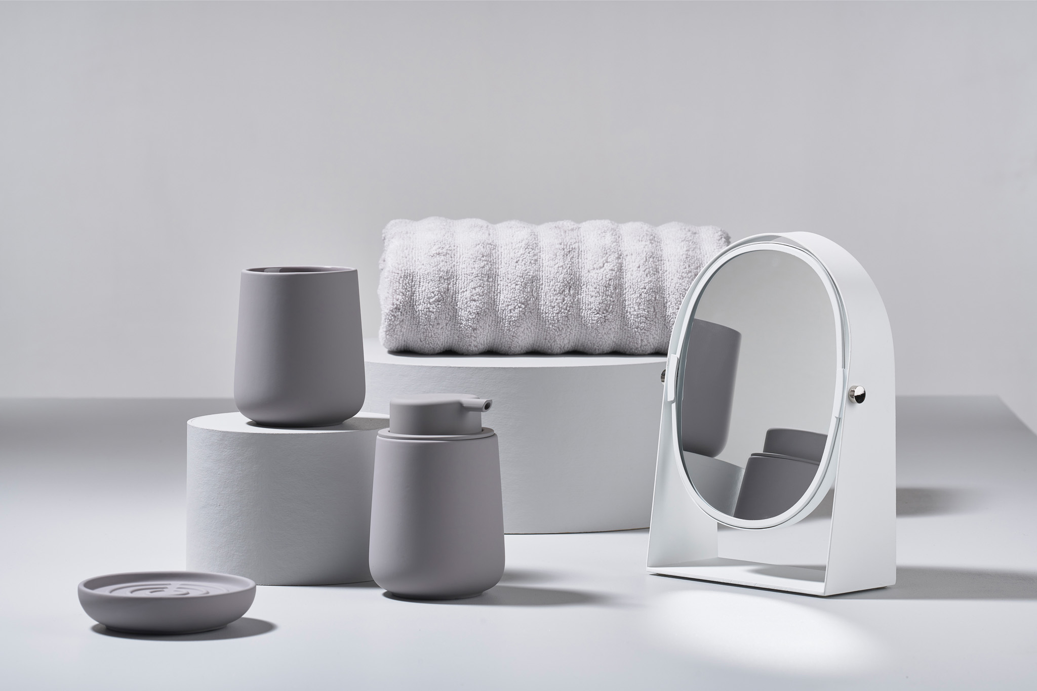 Zone Denmark Nova One dozownik do mydła 250 ml szary 330163