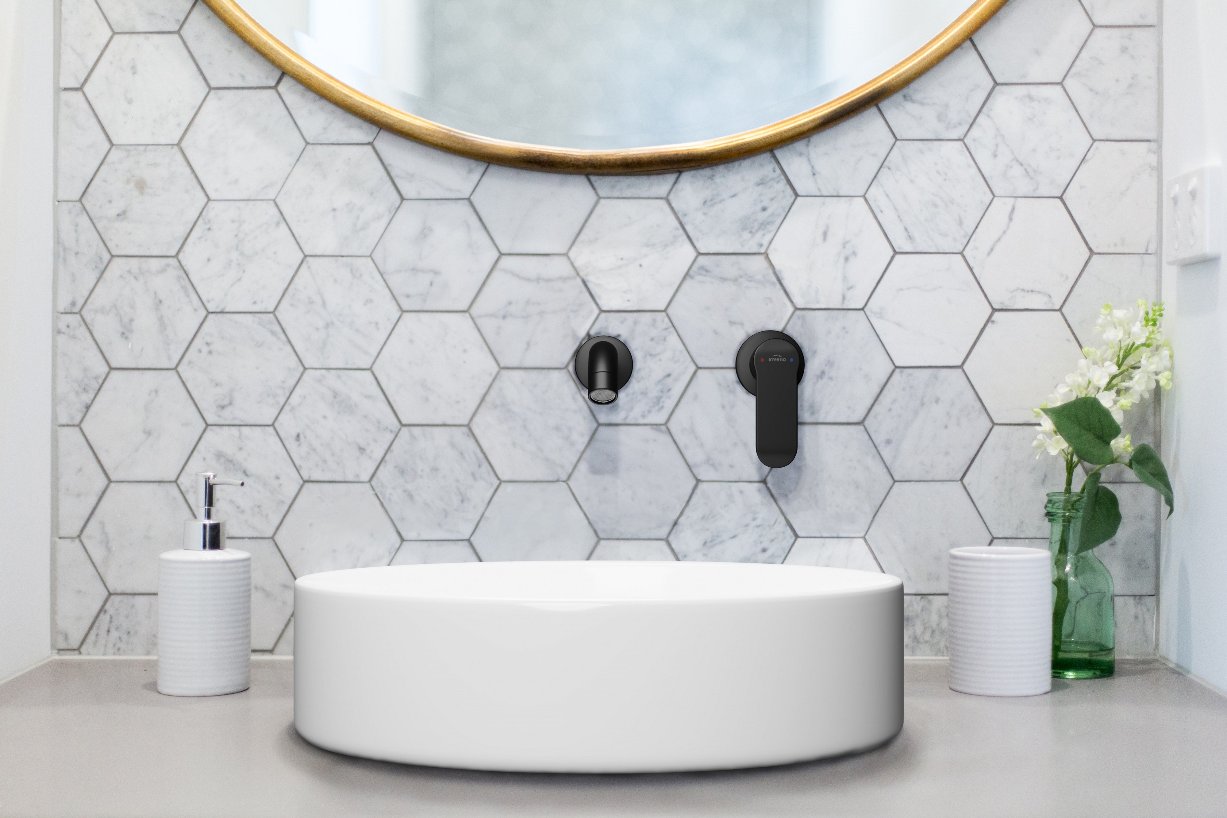 Invena Siros bateria umywalkowa podtynkowa czarna BP-90-U04