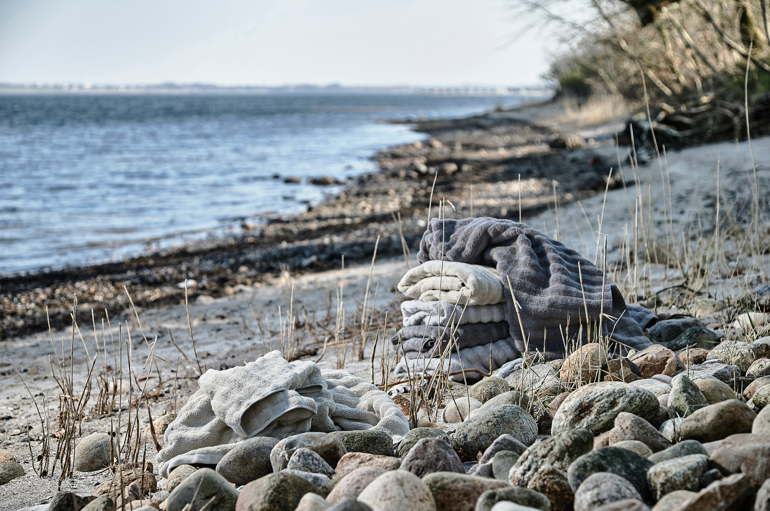 Zone Denmark Inu ręcznik 140x70 cm bawełniany taupe 29544