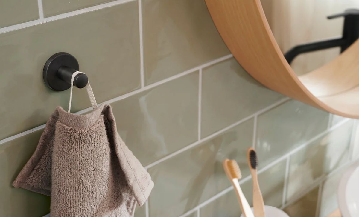 Tesa Moon wieszak na ręcznik czarny 40563-00000-00 - Wysyłka w 24h