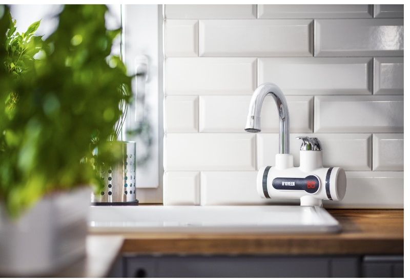 Noveen przepływowy podgrzewacz wody 3,6 kW elektryczny IWH360