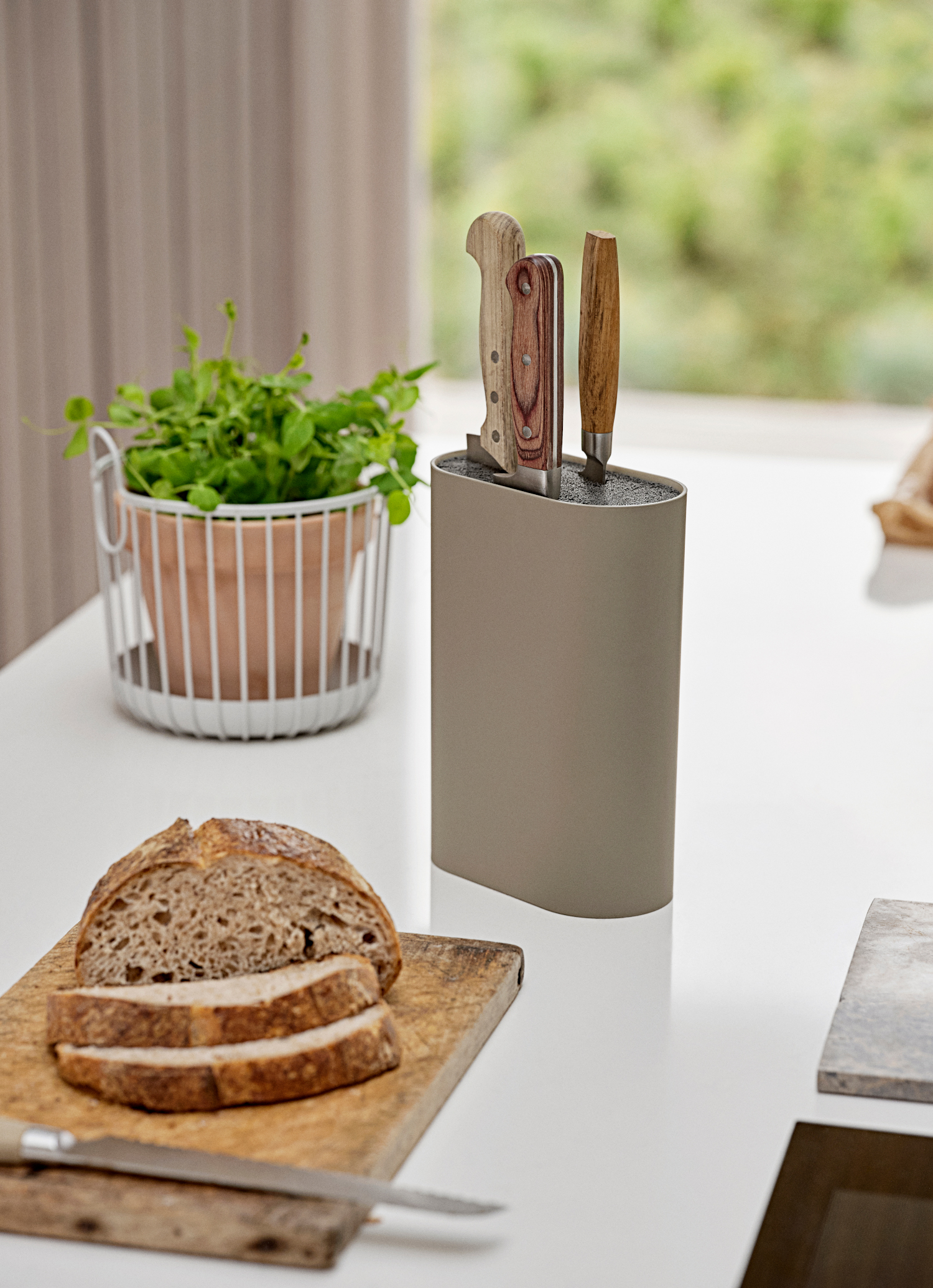 Zone Denmark Singles stojak na noże 17x7x24 cm taupe 28079