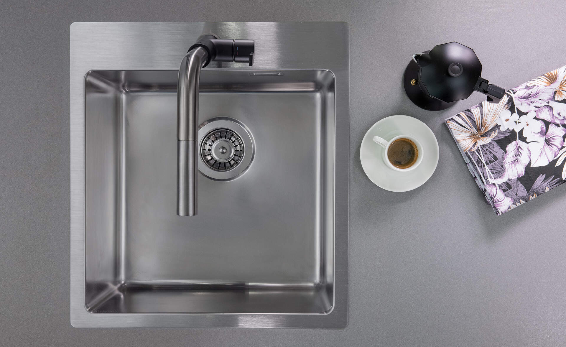 Deante Silia bateria kuchenna stojąca stal-czarna BQS_B730