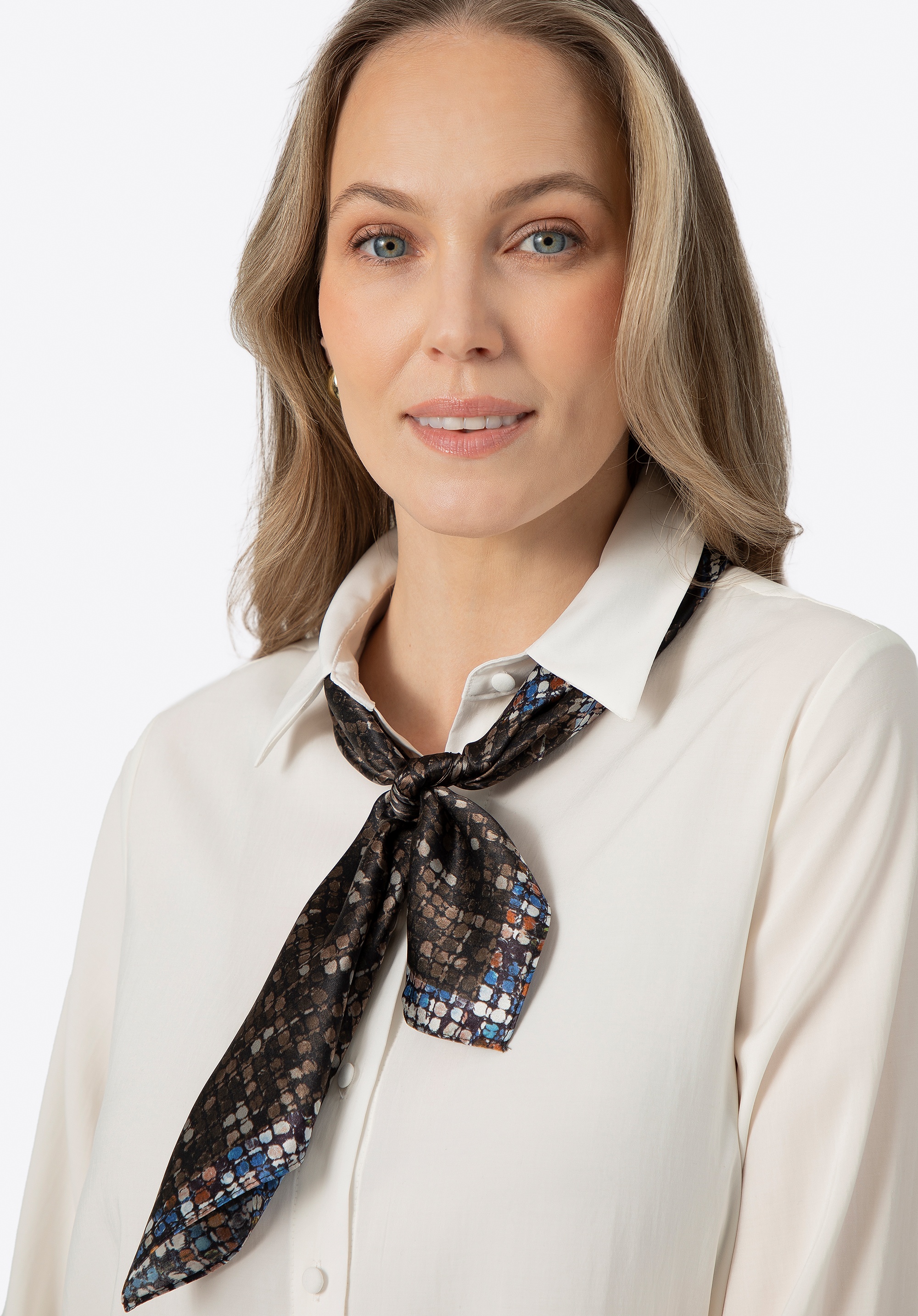 Damska apaszka jedwabna we wzory brązowo - niebieska