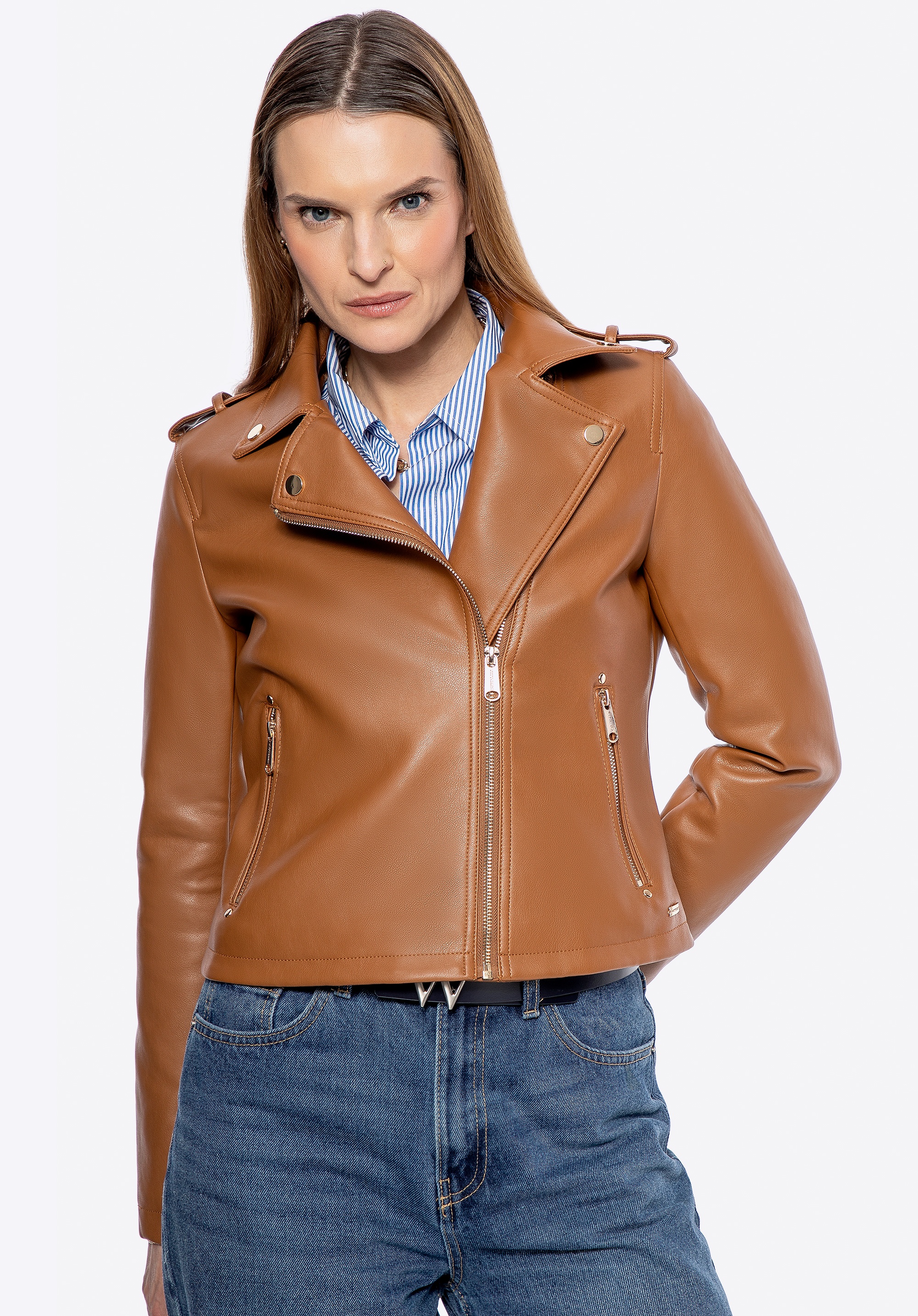 Damska ramoneska ze skóry ekologicznej z nitami brązowa