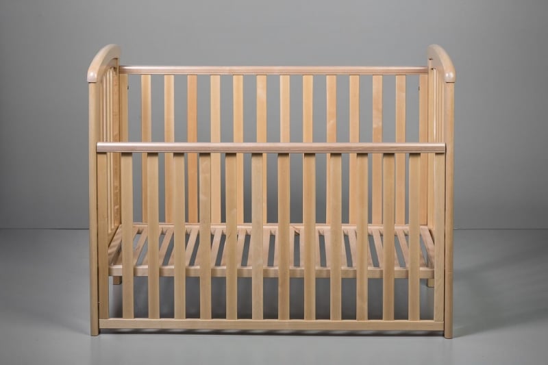 Troll, Nicole - łóżeczko z opuszczanym bokiem 120x60 -Naturalny