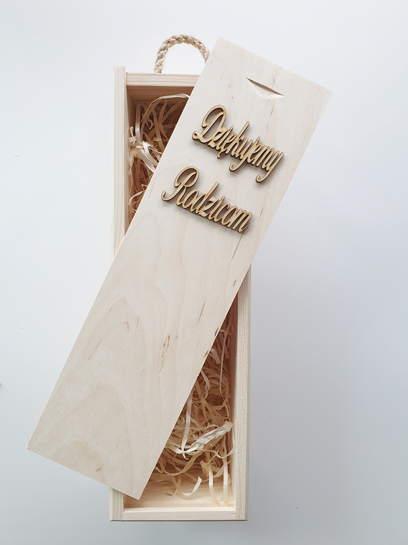 Skrzynka, pudełko drewniane na wino z wełną i napisem Dziękujemy Rodzicom