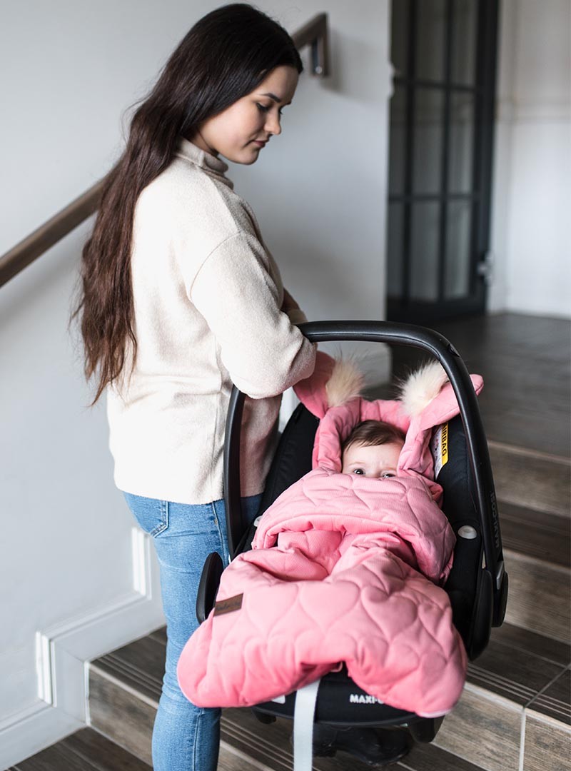 Śpiworek niemowlęcy Dream Catcher Hearts Strawberry 6in1 z otworami na pasy 80x45 cm