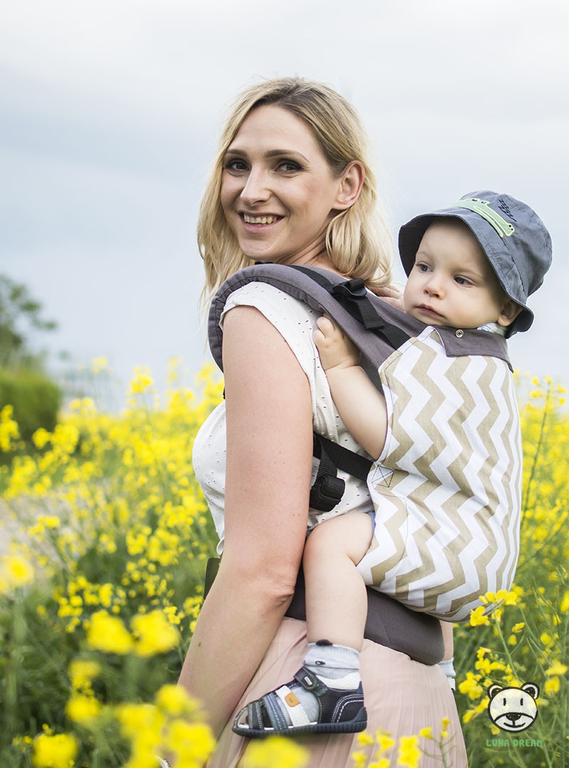 Nosidełko ergonomiczne Standard: Zig Zag gold