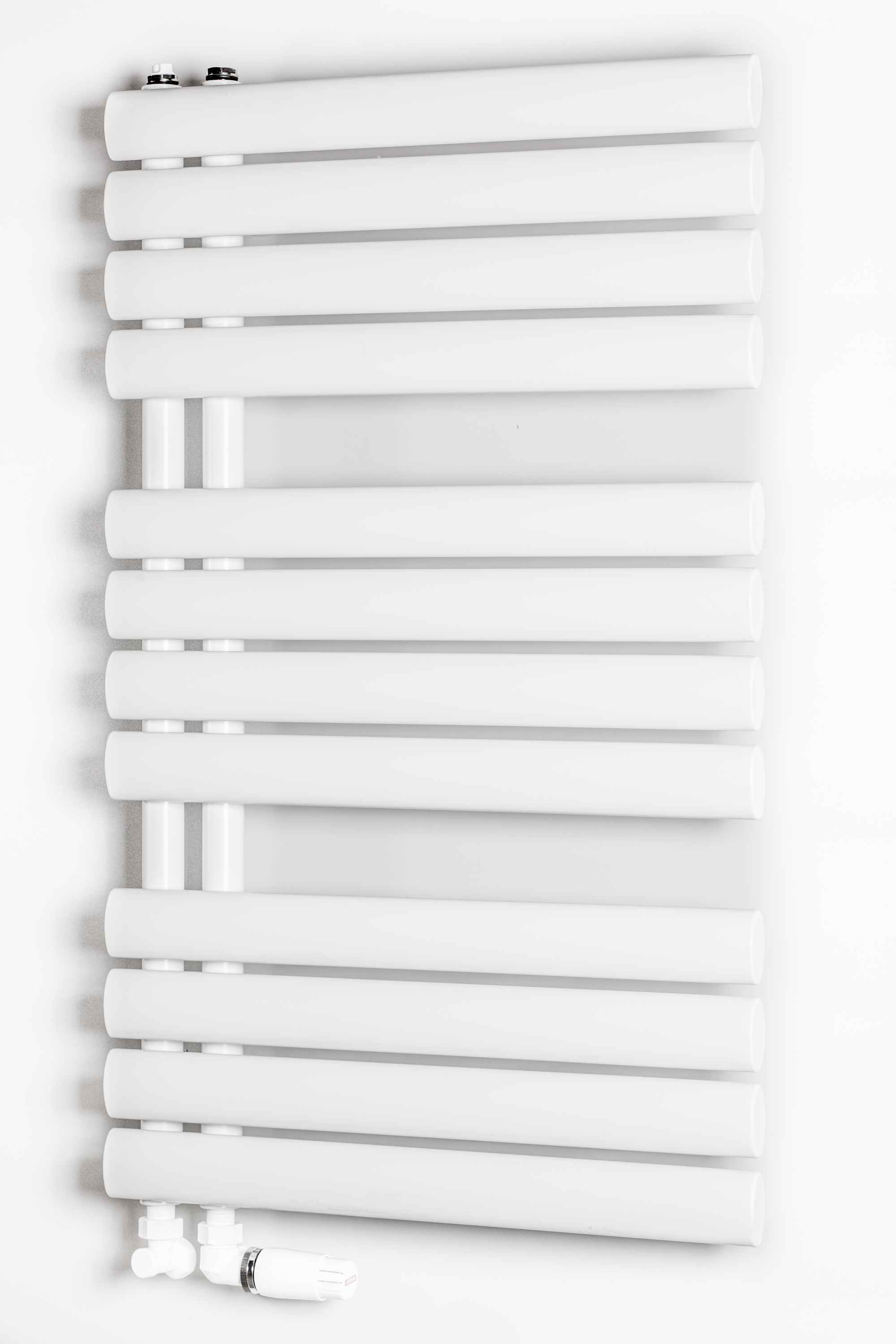 Darmowa Dostawa - Grzejnik łazienkowy dekoracyjny 81.6x50 cm biały Luxrad Flag Bis FLA081605009003