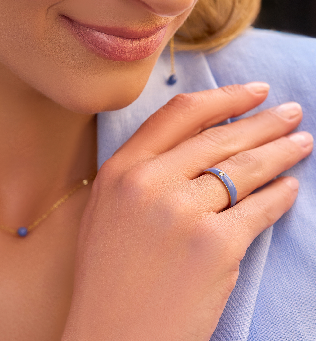 Pierścionek złoty z niebieską emalią Cannes - By Dziubeka