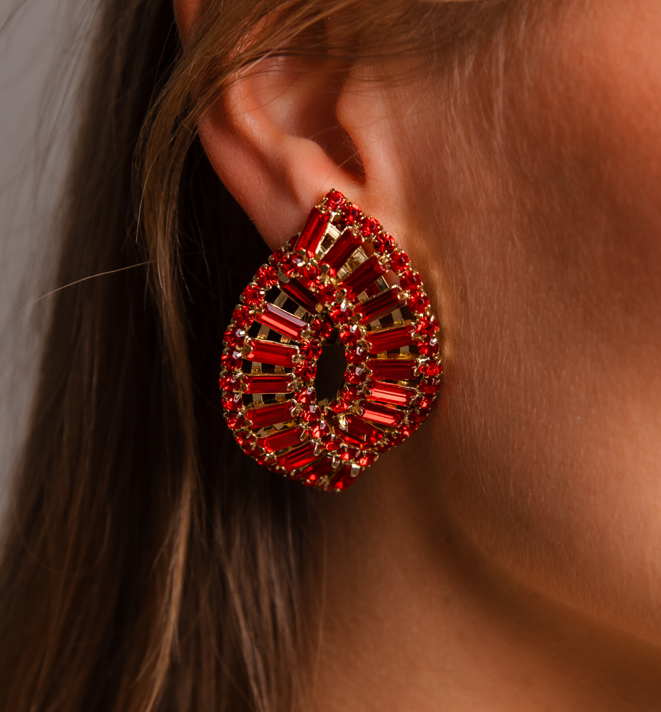 Klipsy z kryształami duże czerwone KSS1972