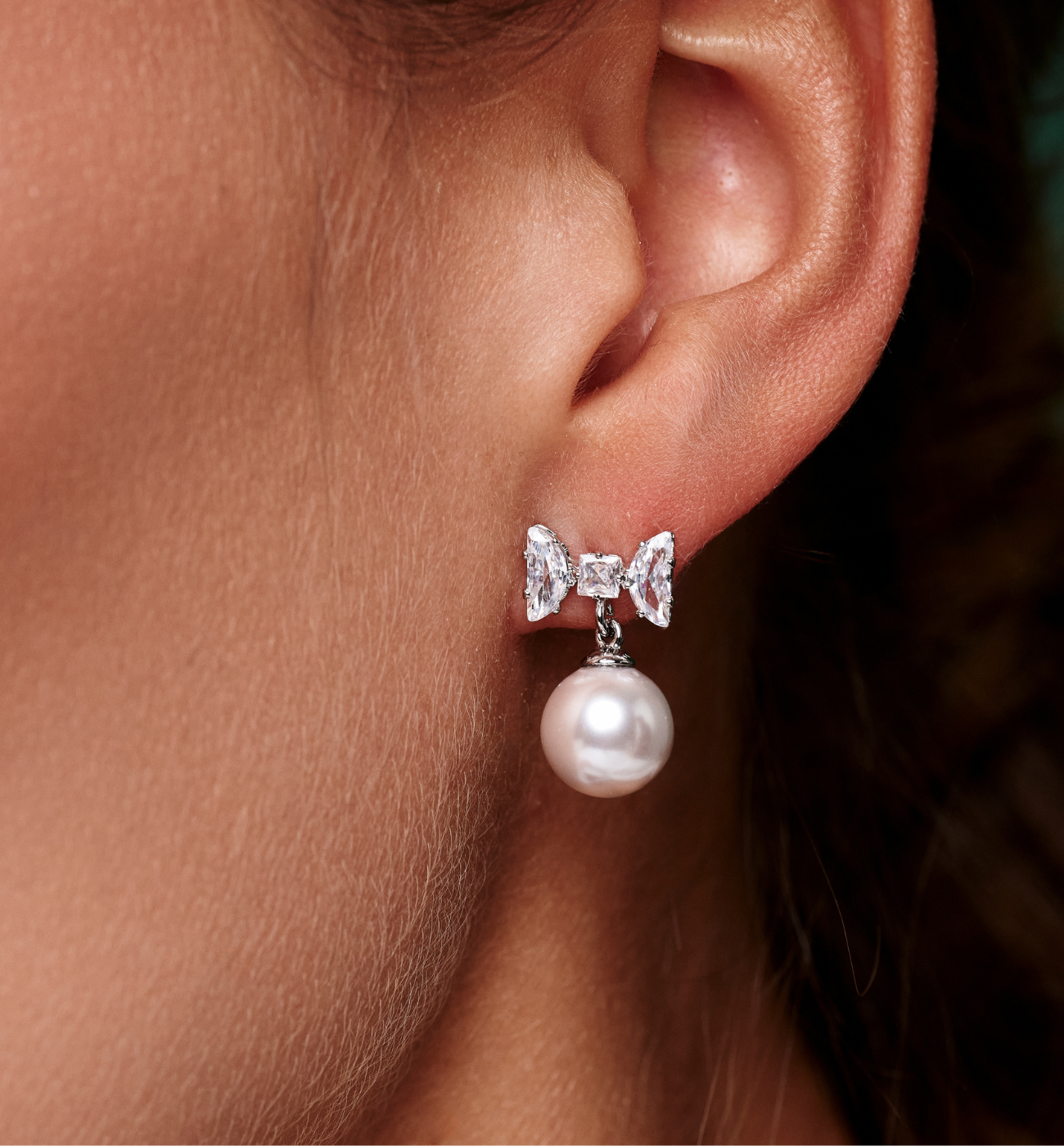 Kolczyki srebrne z perełką i cyrkoniami - By Dziubeka