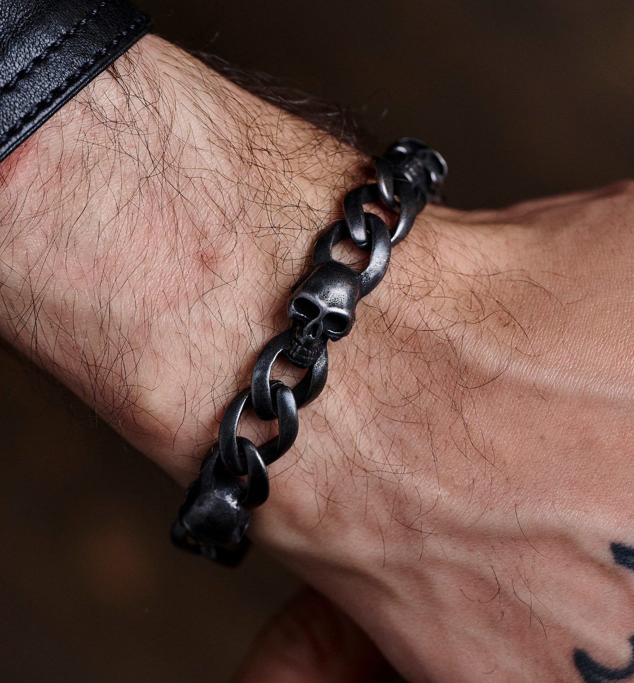 Bransoletka męska stalowy łańcuch z czaszkami Leif 66 - By Dziubeka