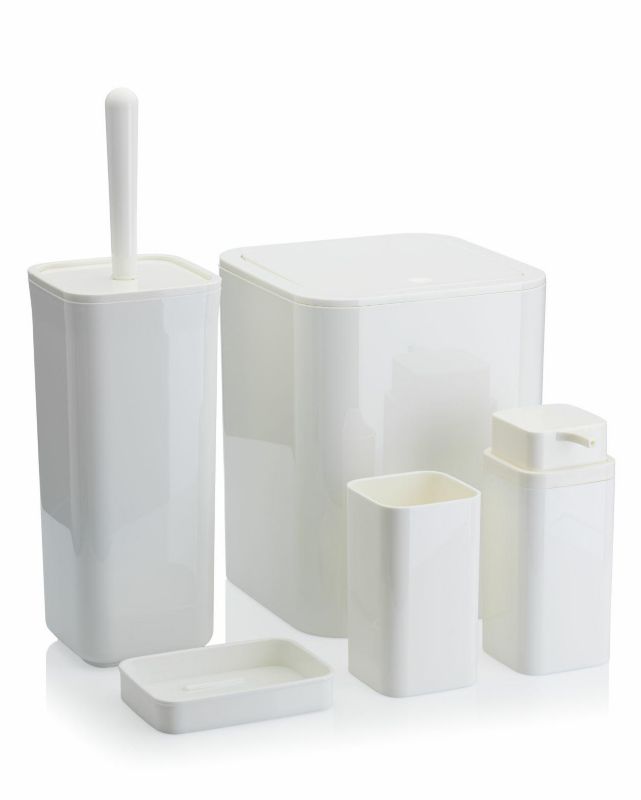 Zestaw łazienkowy Sierra HowHomely biały prostokątny różne wymiary 5 szt.