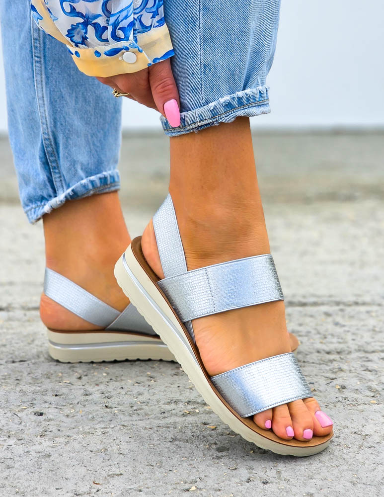 Srebrne Sandały Na Gumki Na Grubej Podeszwie Amber