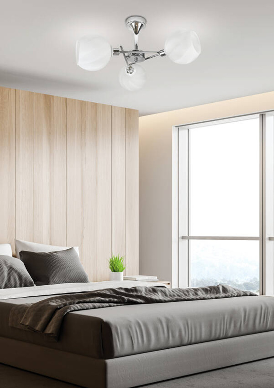 Biała lampa wisząca sufitowa 3-punktowa do salonu RAUL szkło chrom