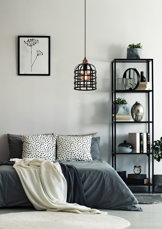 Czarna miedziana lampa wisząca industrialna do salonu Soleto metal E27