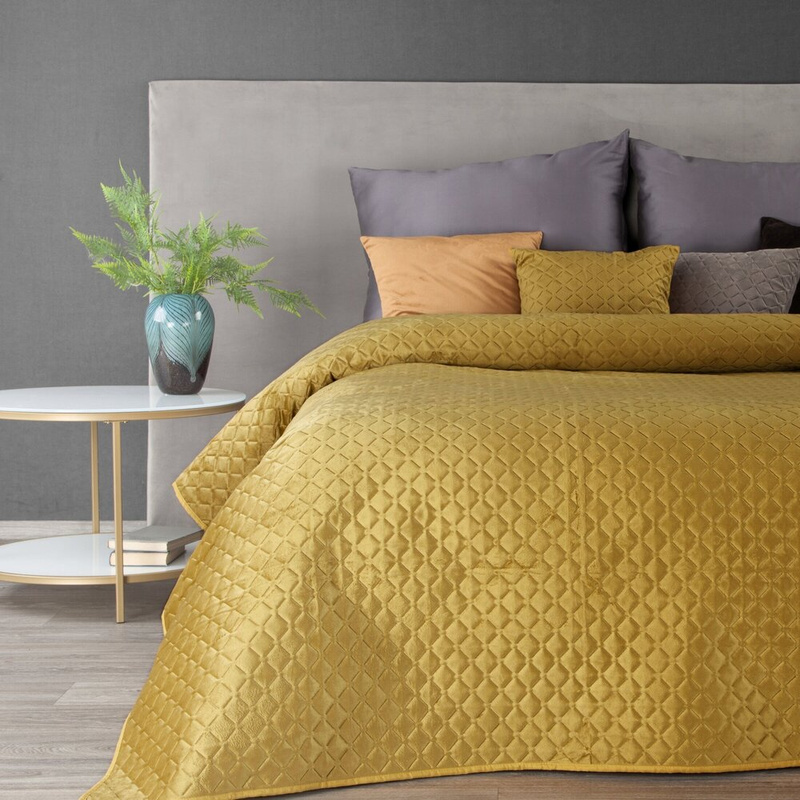 Narzuta na łóżko 220x240 cm DIMON miodowa pikowana DOLCE welwetowa