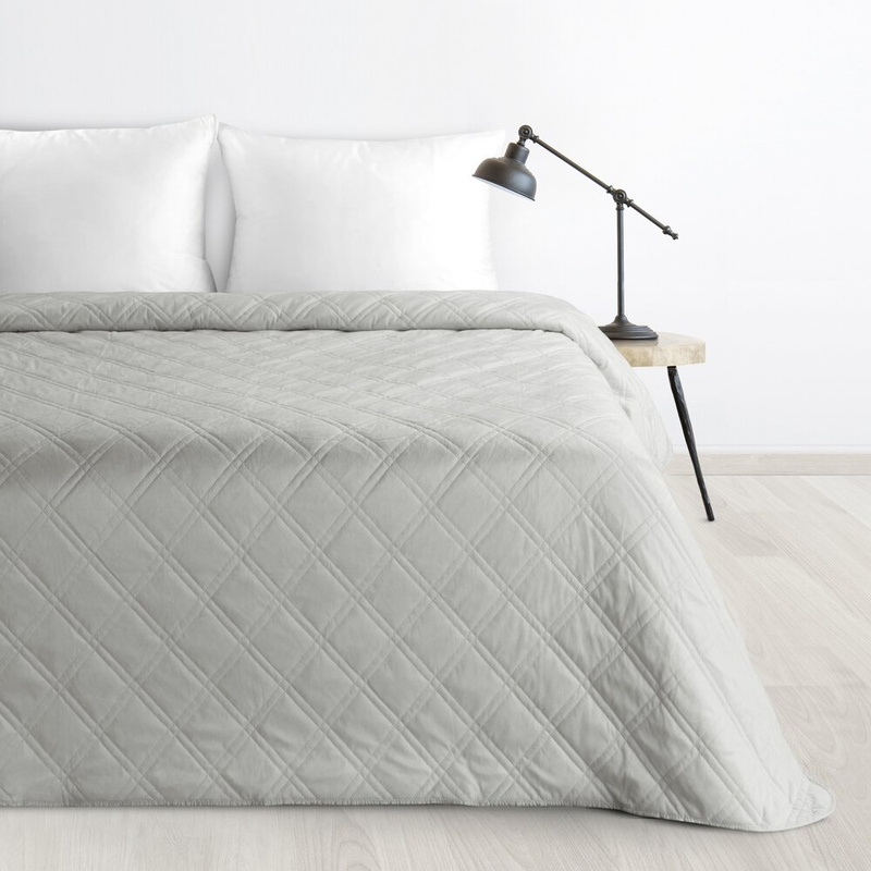 Narzuta na łóżko 170x210 cm srebrna LUXO 8 miękka w dotyku